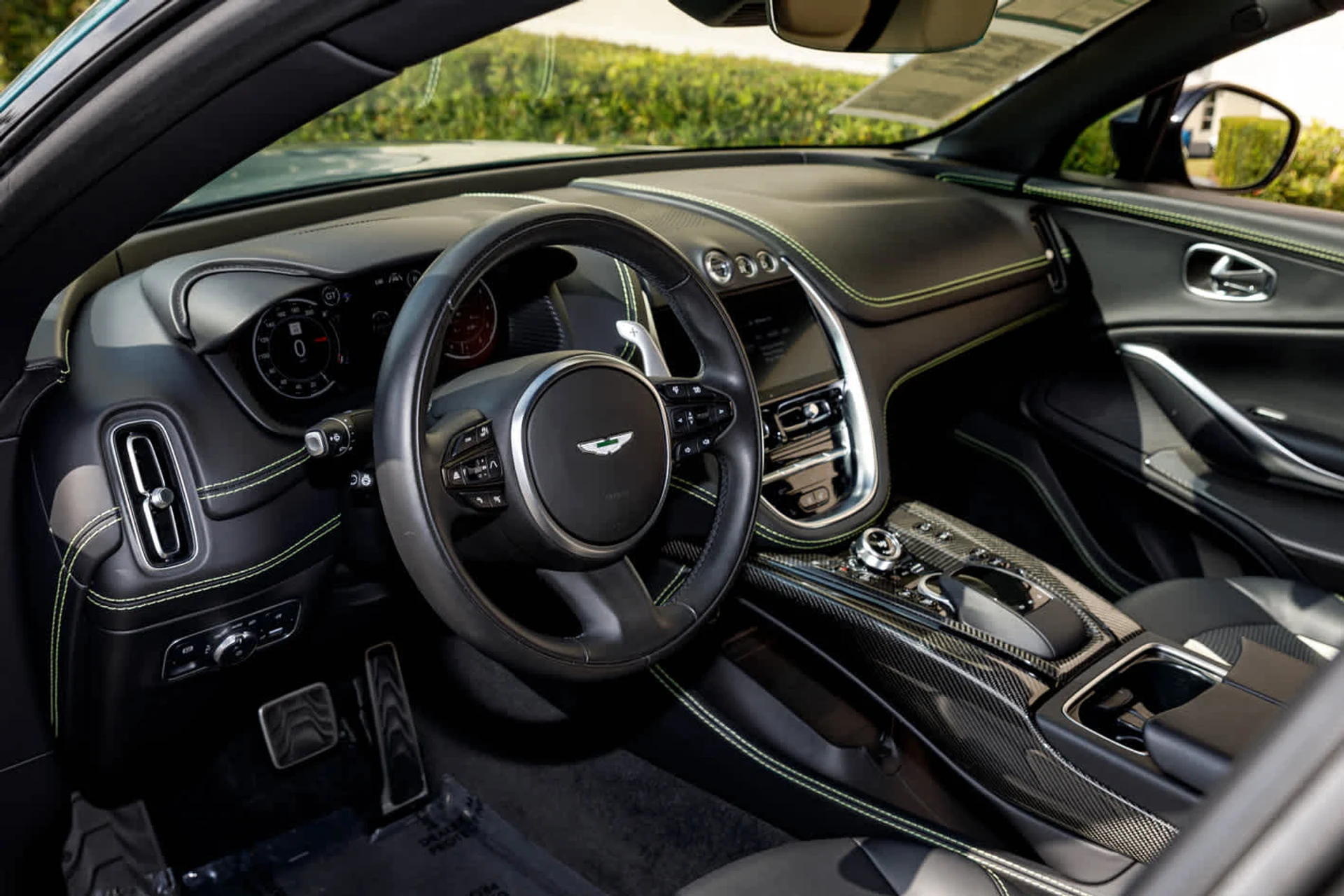 mph049_162588584_50_9624b732bf