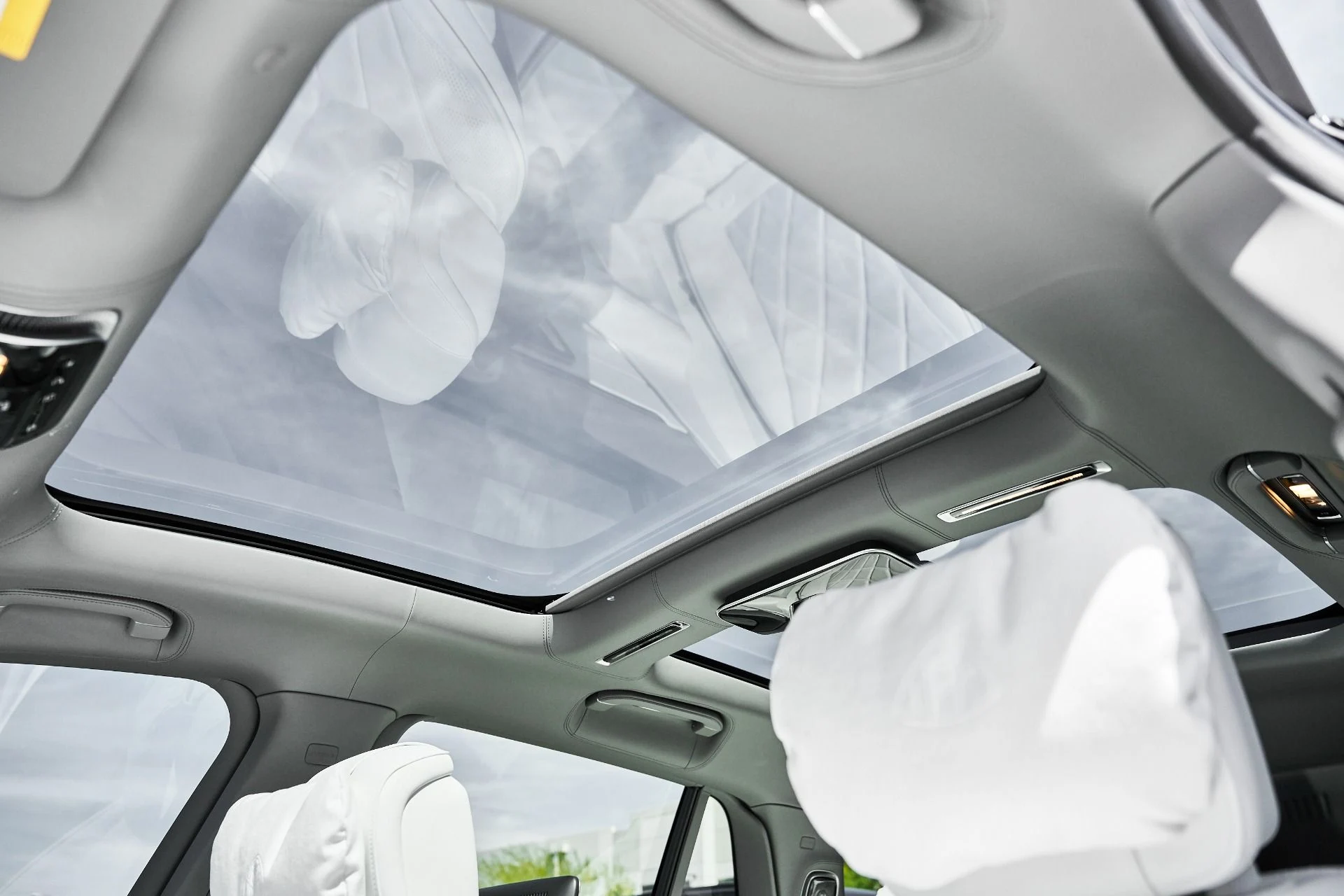 mph049_1626330822_Used_2024_Mercedes_Benz_EQS_Maybach_EQS_680_1774575220_7634f8a36c