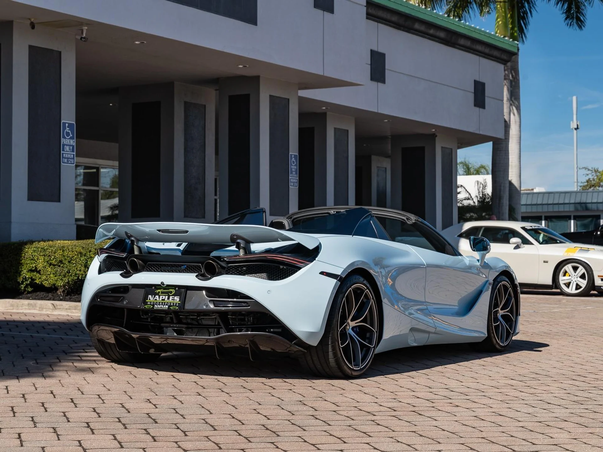 mph049_1635518288_Used_2020_Mc_Laren_720_S_1767388177_bba7b31648