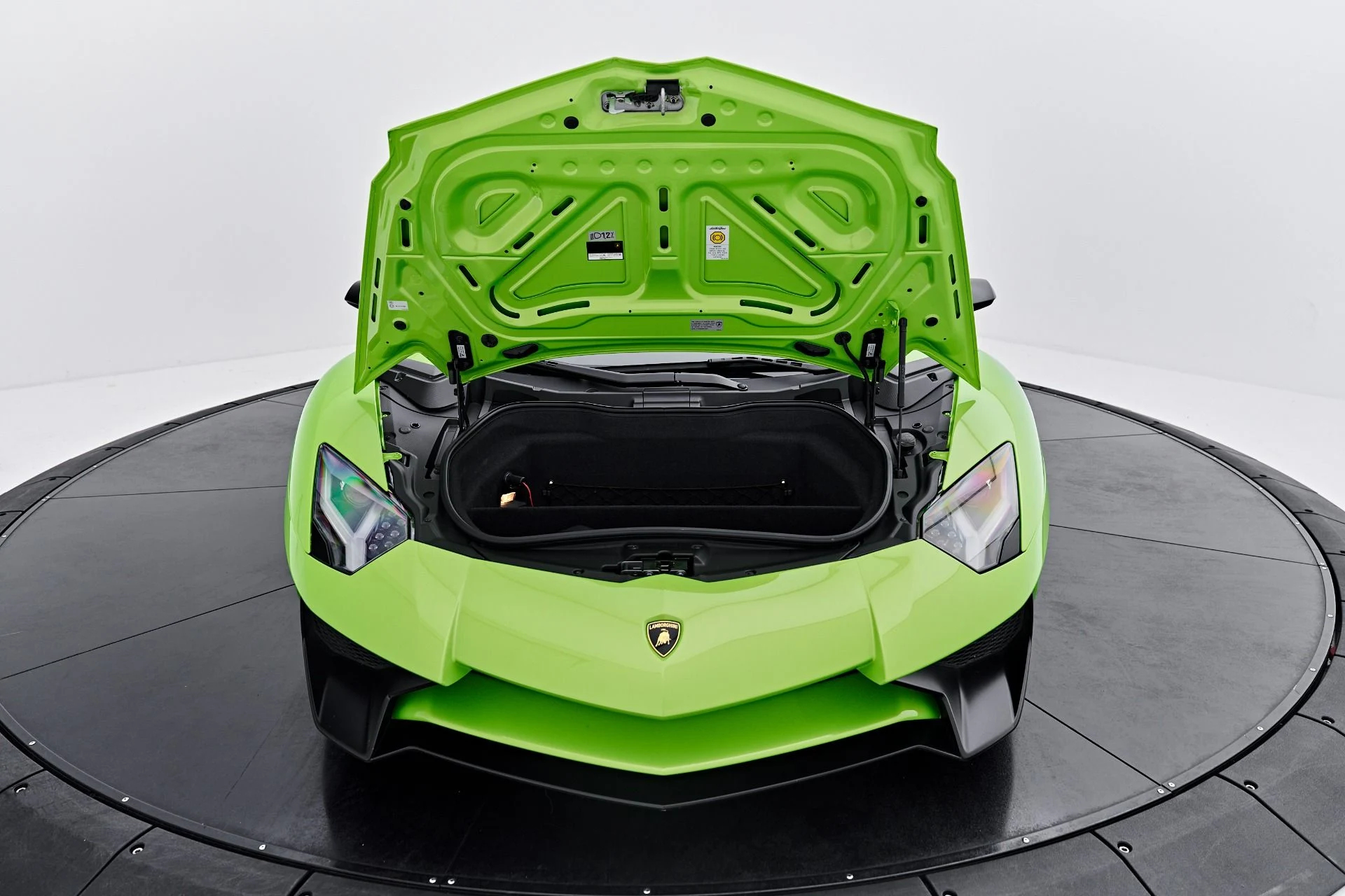 mph049_1652628488_Used_2016_Lamborghini_Aventador_LP_750_4_Super_Veloce_1791227520_fea87d0d54