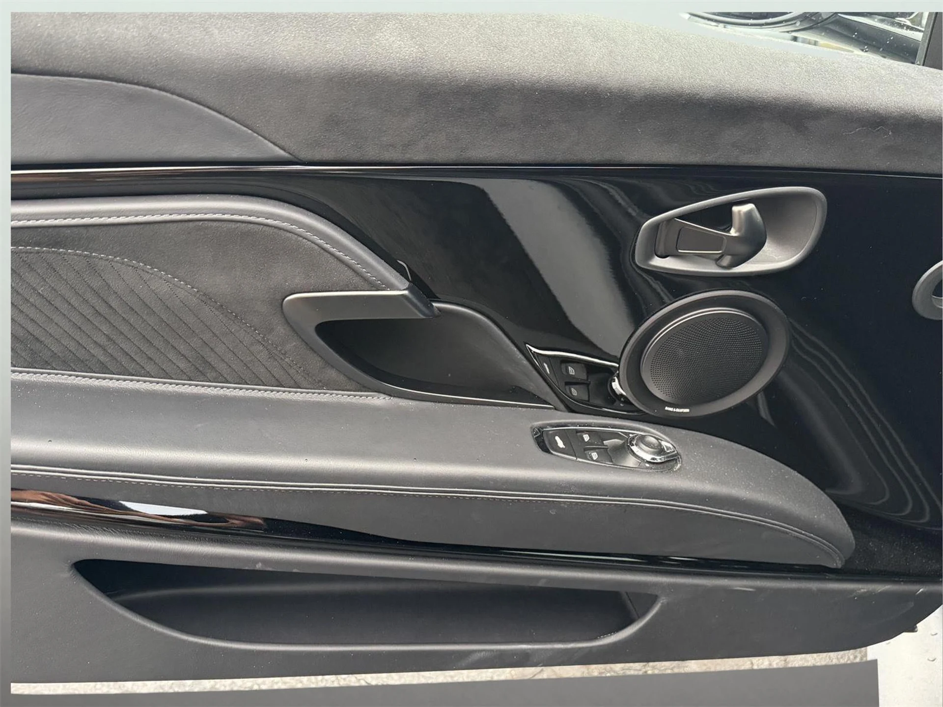 mph049_1658538380_8e7c76db1c032e1647128d21e23df9a3_f30fac69bc