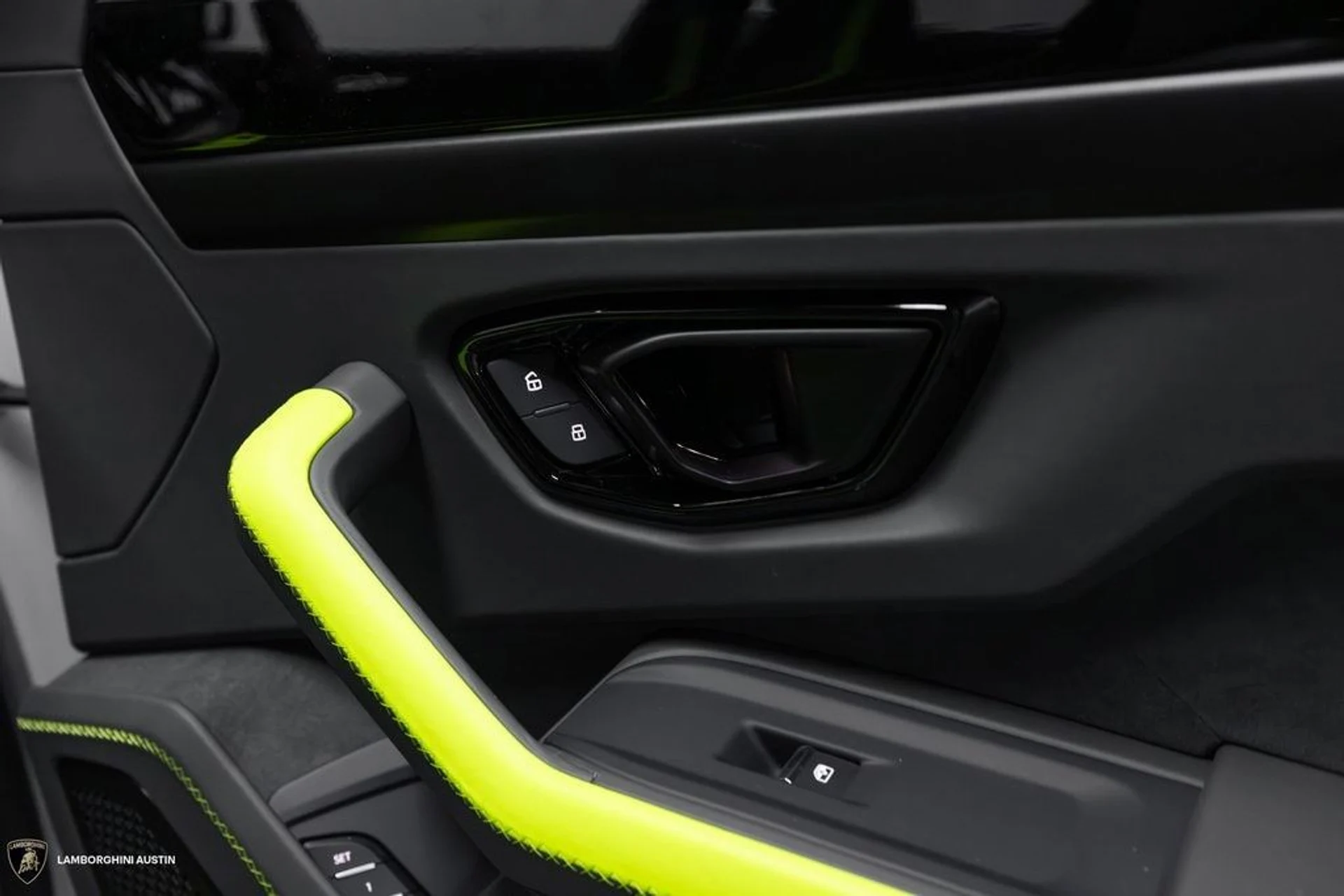 mph049_1664071557_b7c4ee56cf9b5bacd5d808832e1116d0x_fe0e1c12e5