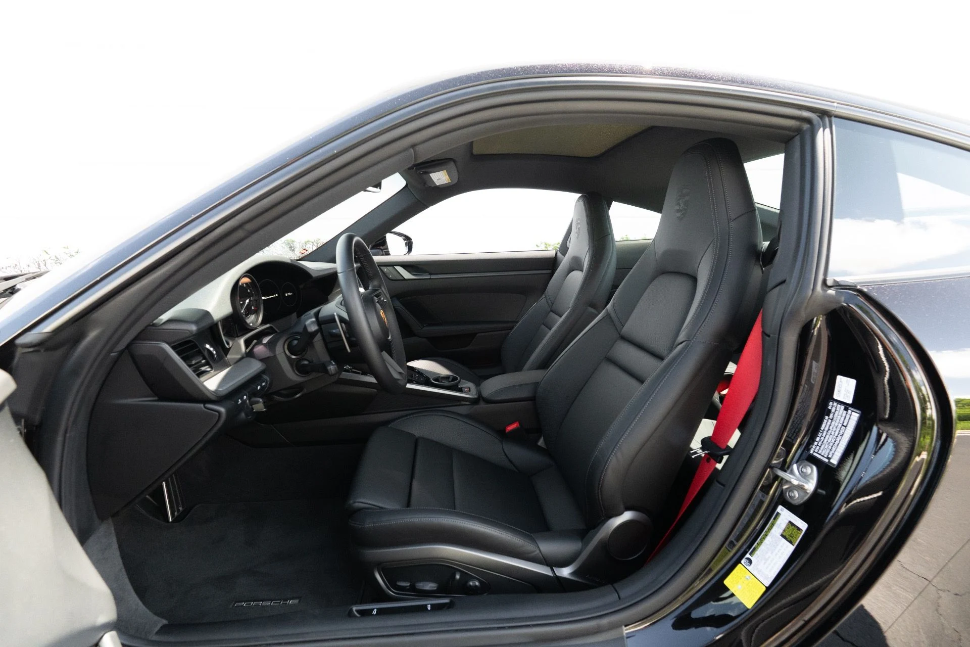mph049_1665680119_Used_2024_Porsche_911_Carrera_4_S_1758921760_3666bbdab1