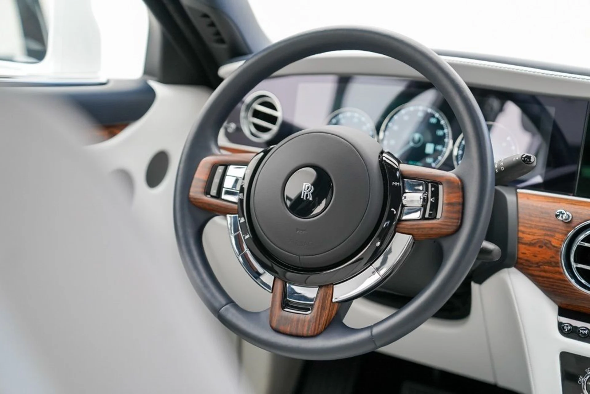 mph049_1686069945_dkkcs3r1pye20wwczyn8opduieaz_f3c4a4d1a1