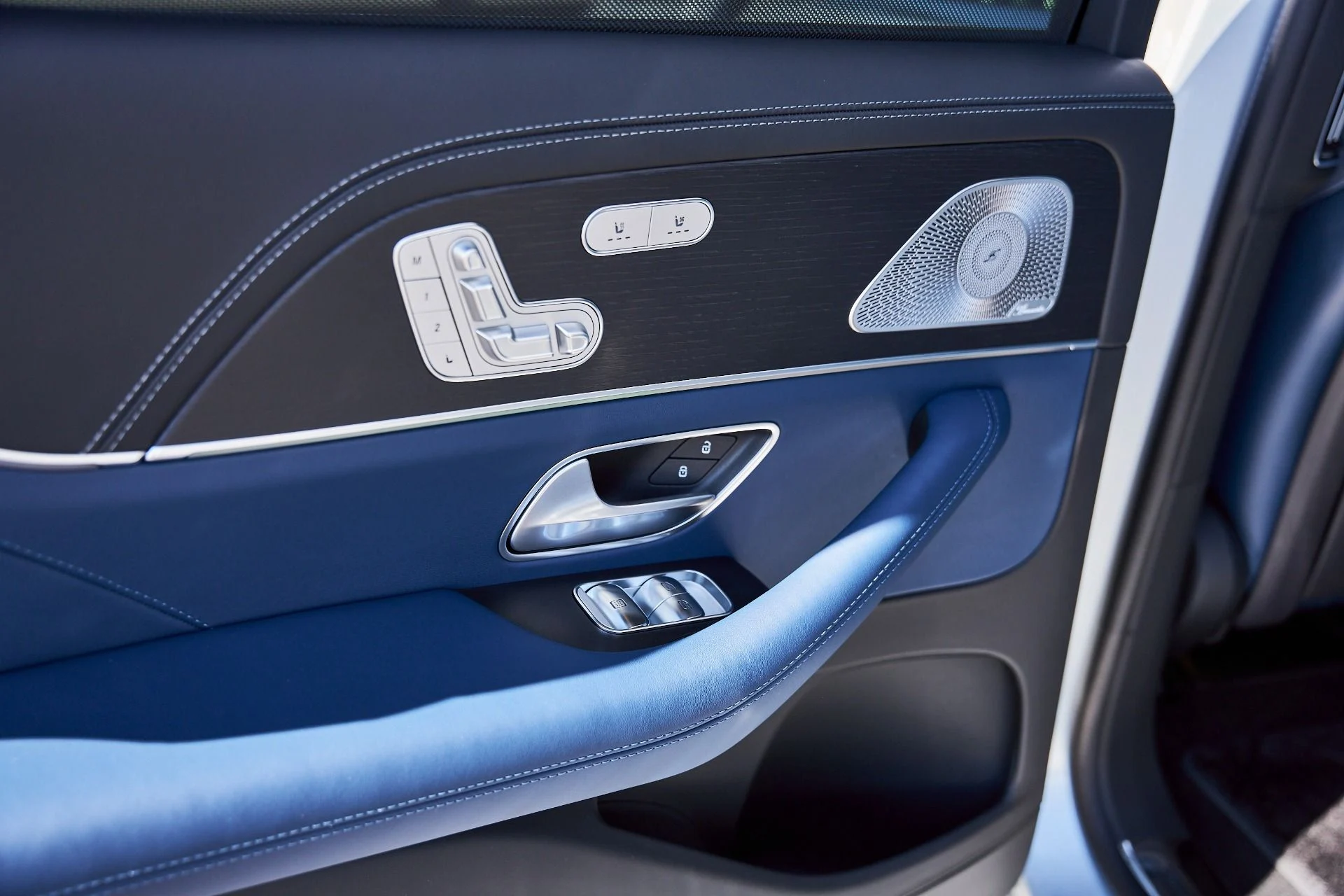 mph049_169205557_Used_2026_Mercedes_Benz_GLS_Maybach_GLS_600_1770697629_93d4a3ecd8