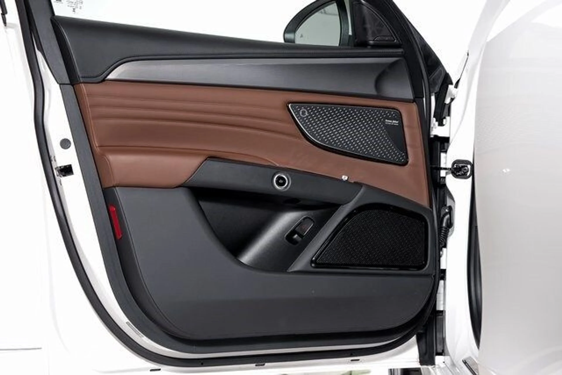 mph049_1696907918_e5c868ddcd1950f6a5aec6d695951b08x_57edf247d8