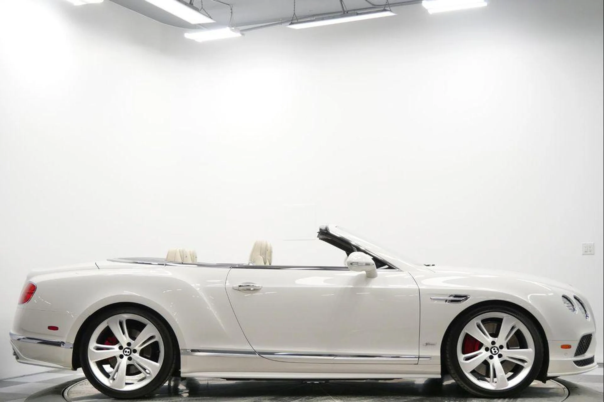 mph049_1750511163_CE_Ow0_E_3wx_Z_Ohn1g_Wxgk_WU_Yp_Ga8_8fc24be5b9