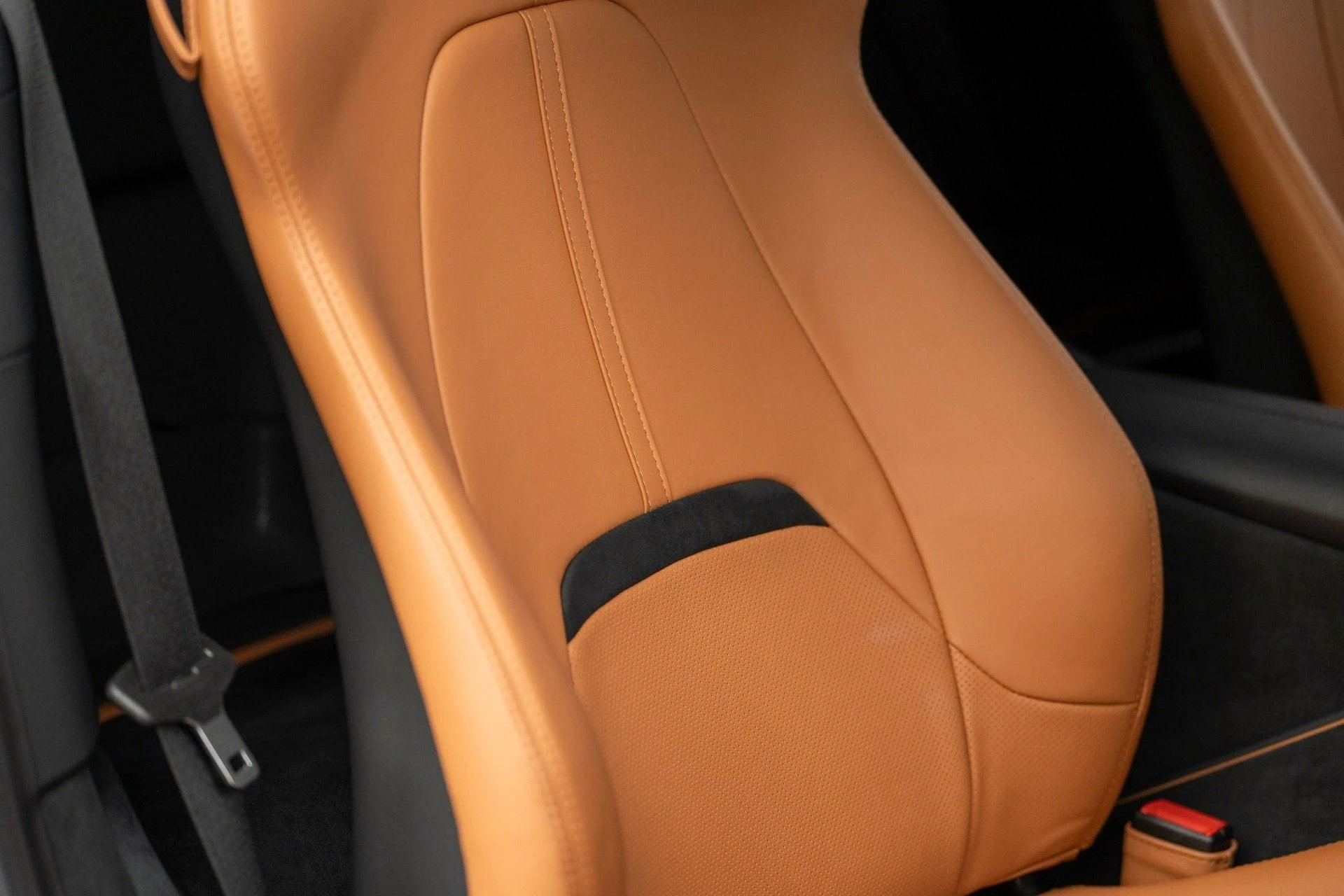 mph049_1759308282_Used_2022_Ferrari_Roma_1777382890_c23e108230