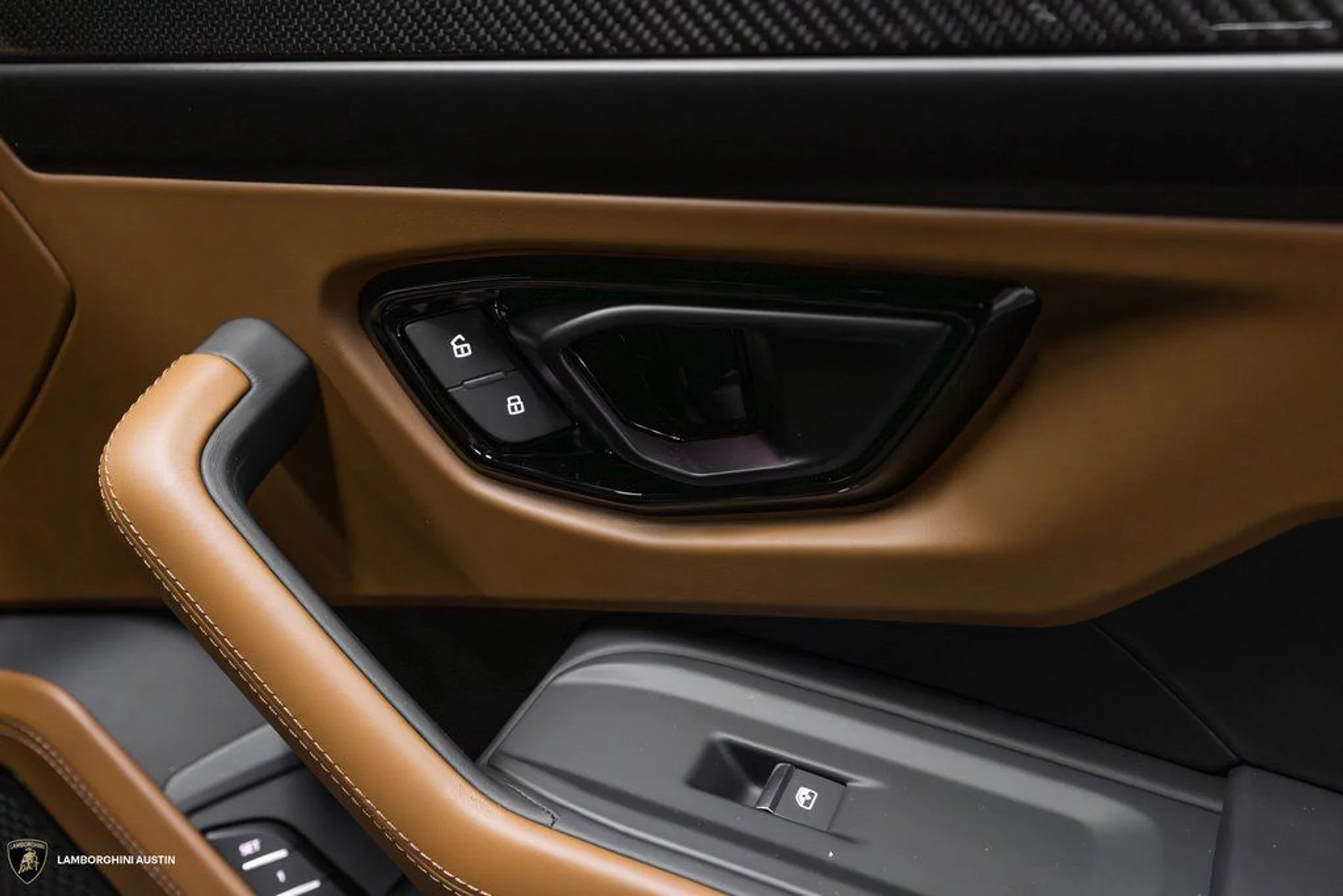 mph049_1764644748_87408f2dc2a76e049aa57897f4970aeax_bbae21caff