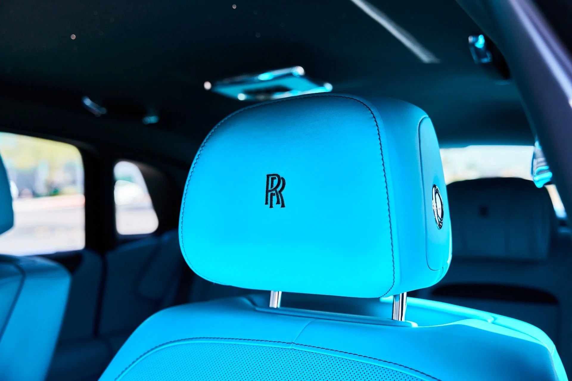 mph049_1792300015_Used_2024_Rolls_Royce_Ghost_Base_1773701421_2c9c22493e