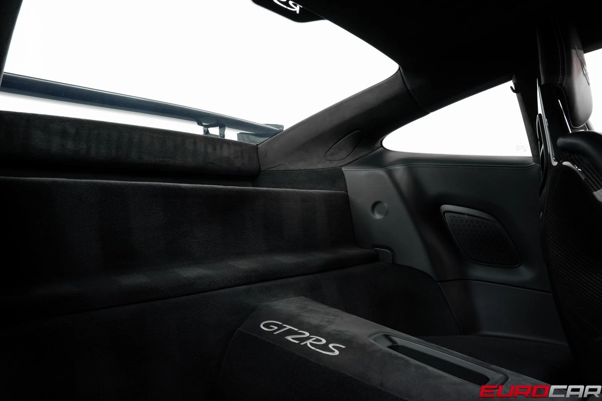 mph049_1792316466_image_50_da1f5fafc5