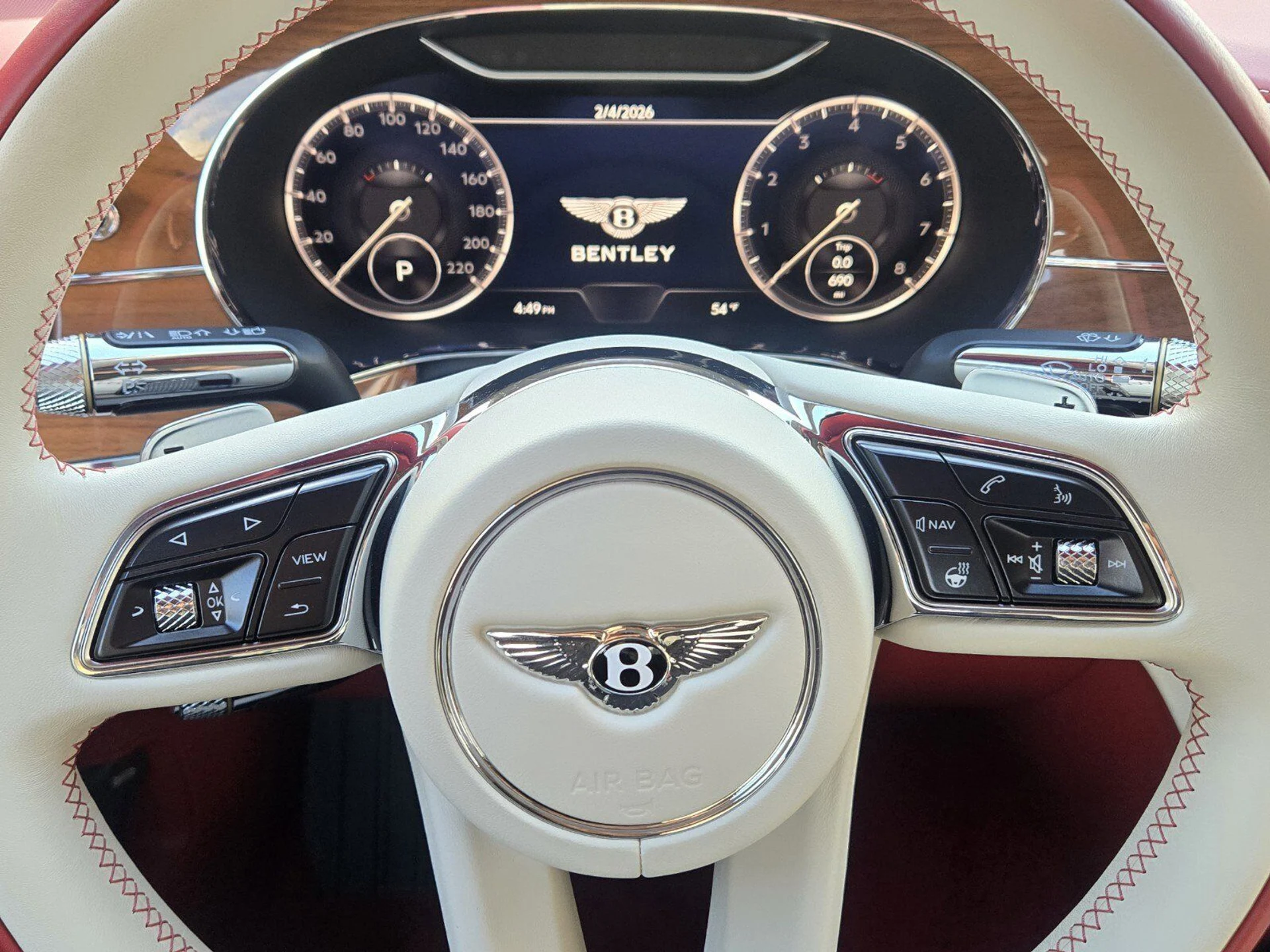 mph049_1810063038_d69f377c5e8622f8780a243495997709x_453070ea14