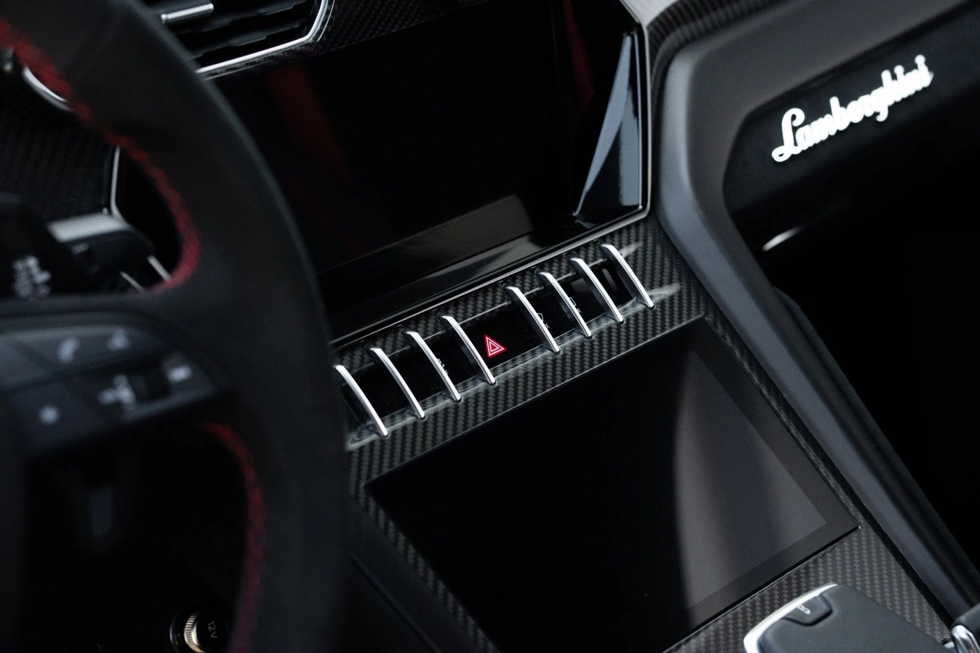 mph049_1818479076_Used_2024_Lamborghini_Urus_Performante_1770940170_264c35e9b9