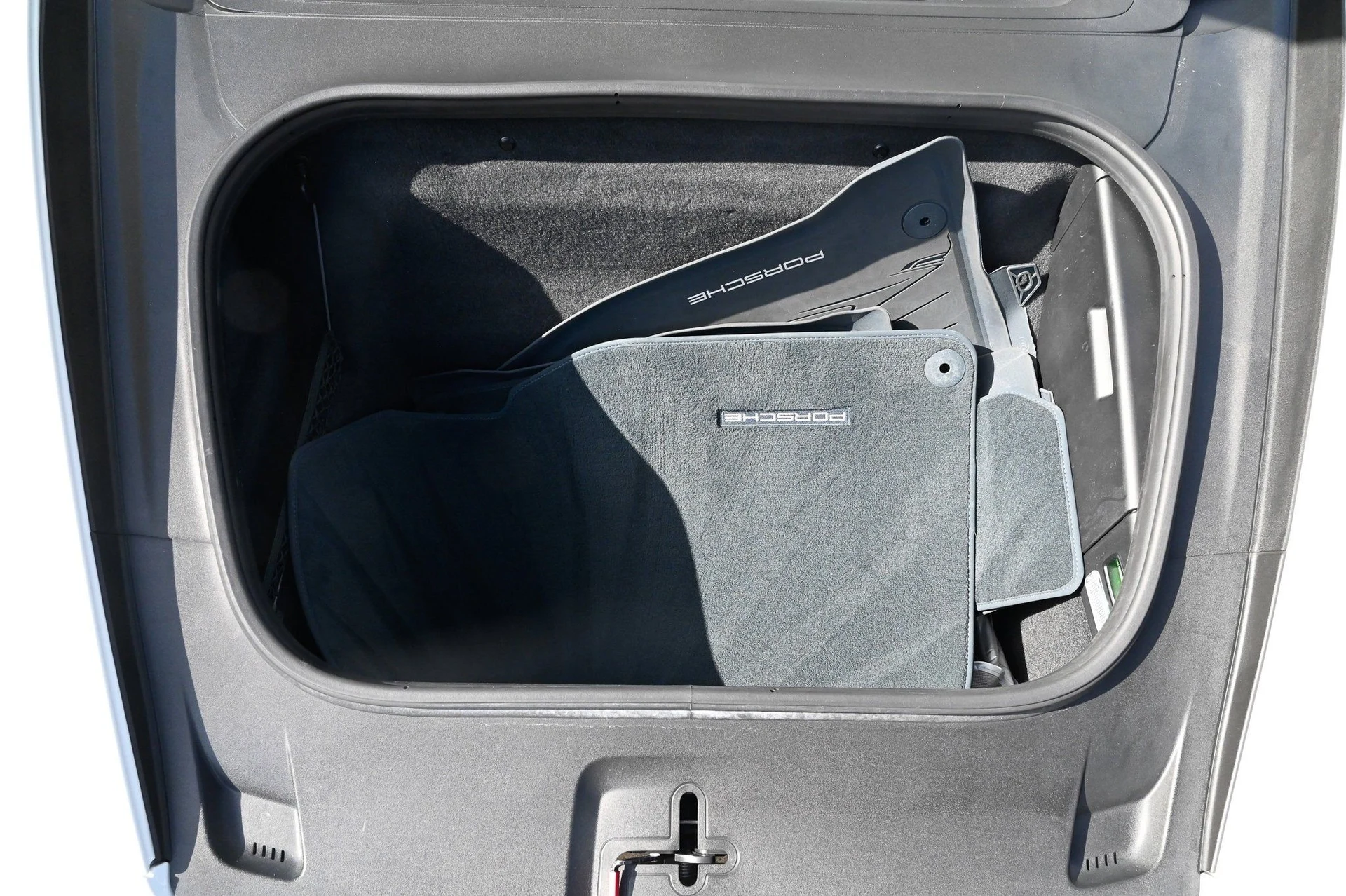 mph049_183014386_ff9c84055d074a799455f56c47183b26_0076ae7a05