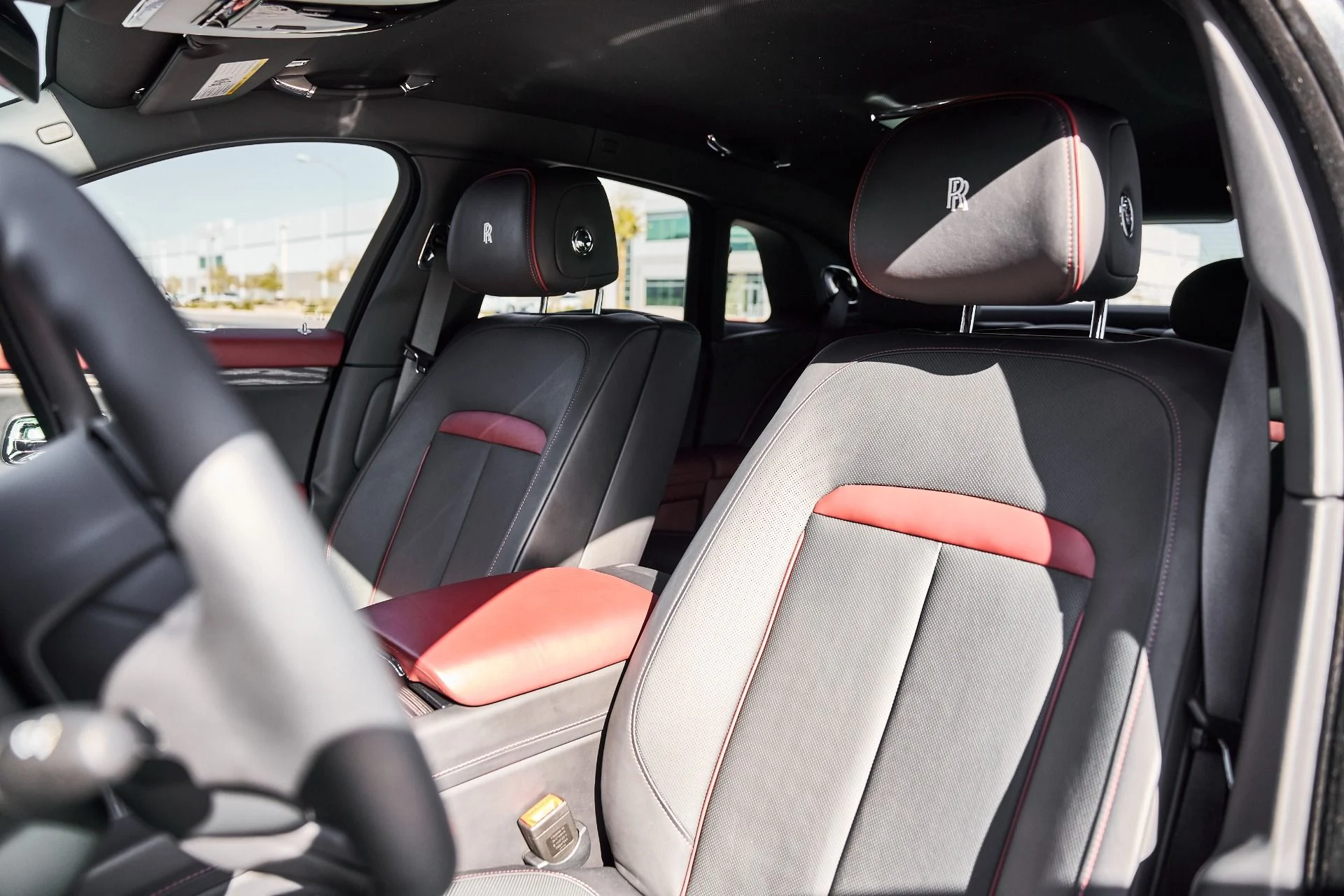 mph049_1859203774_Used_2023_Rolls_Royce_Ghost_1770699571_3ffcf37d87