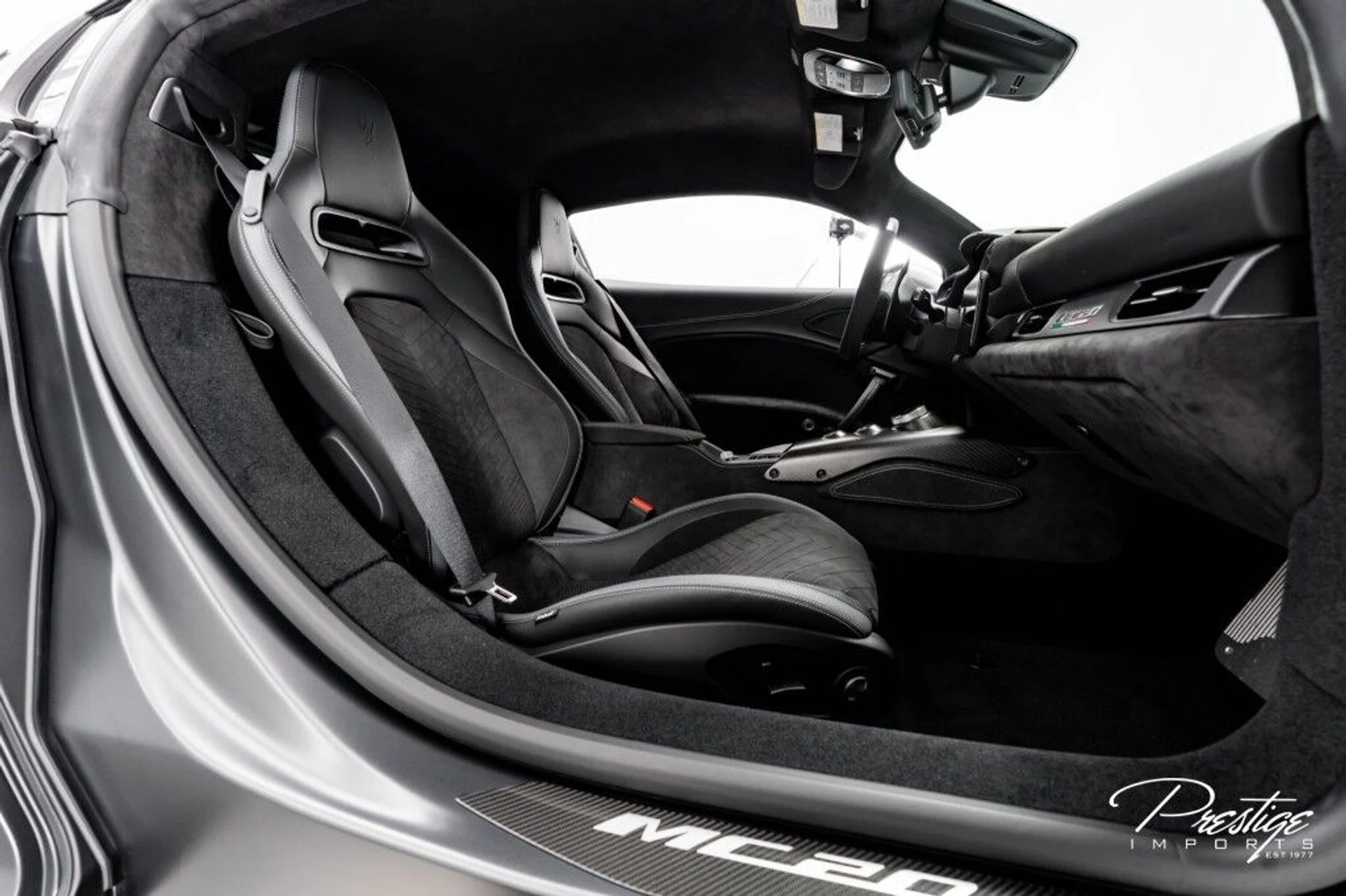 mph049_1864304860_25e9dc9d050bb8f752199d94439967c8_da695710bb