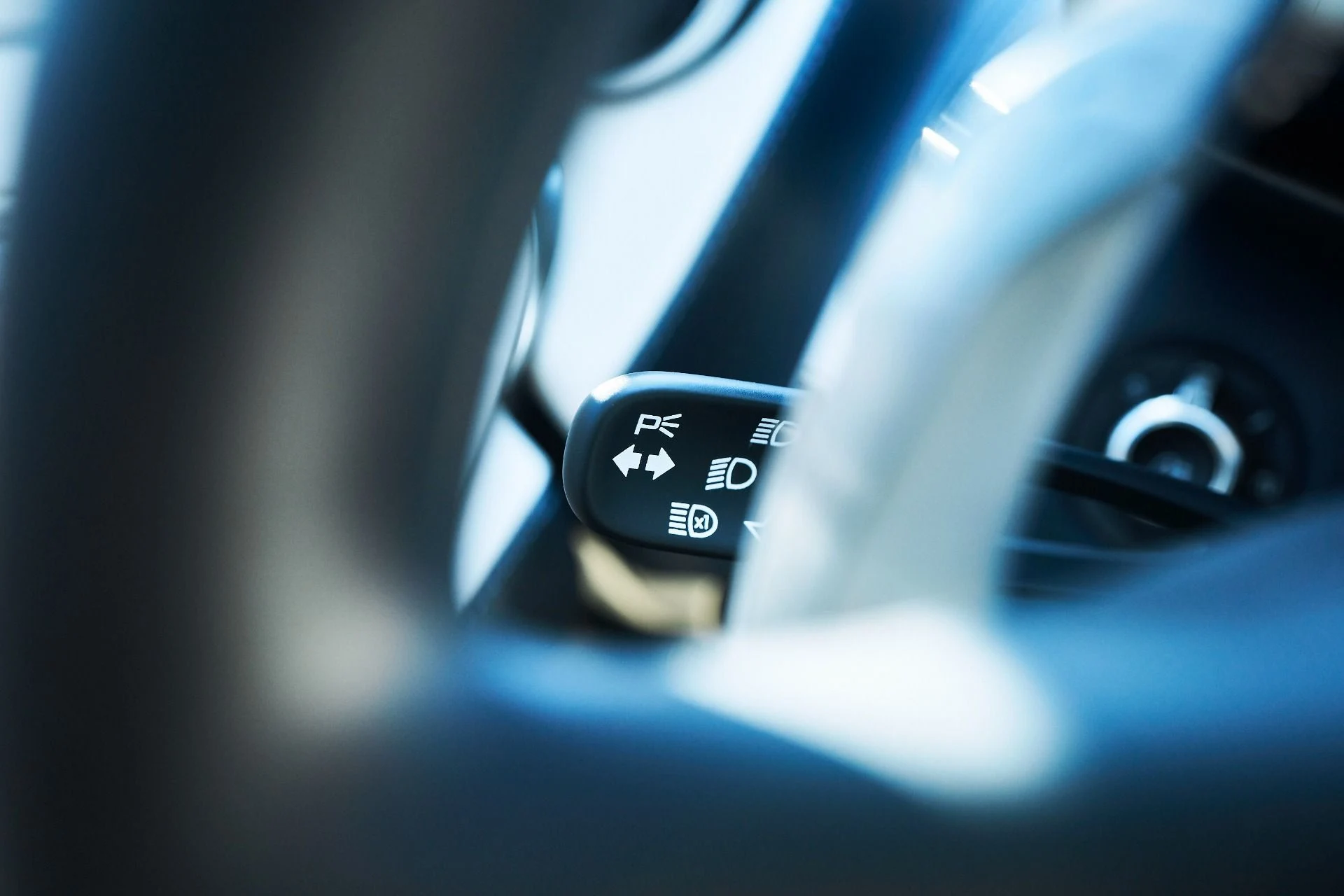 mph049_1866155393_Used_2022_Mc_Laren_GT_Base_1765245112_94c1ee2381