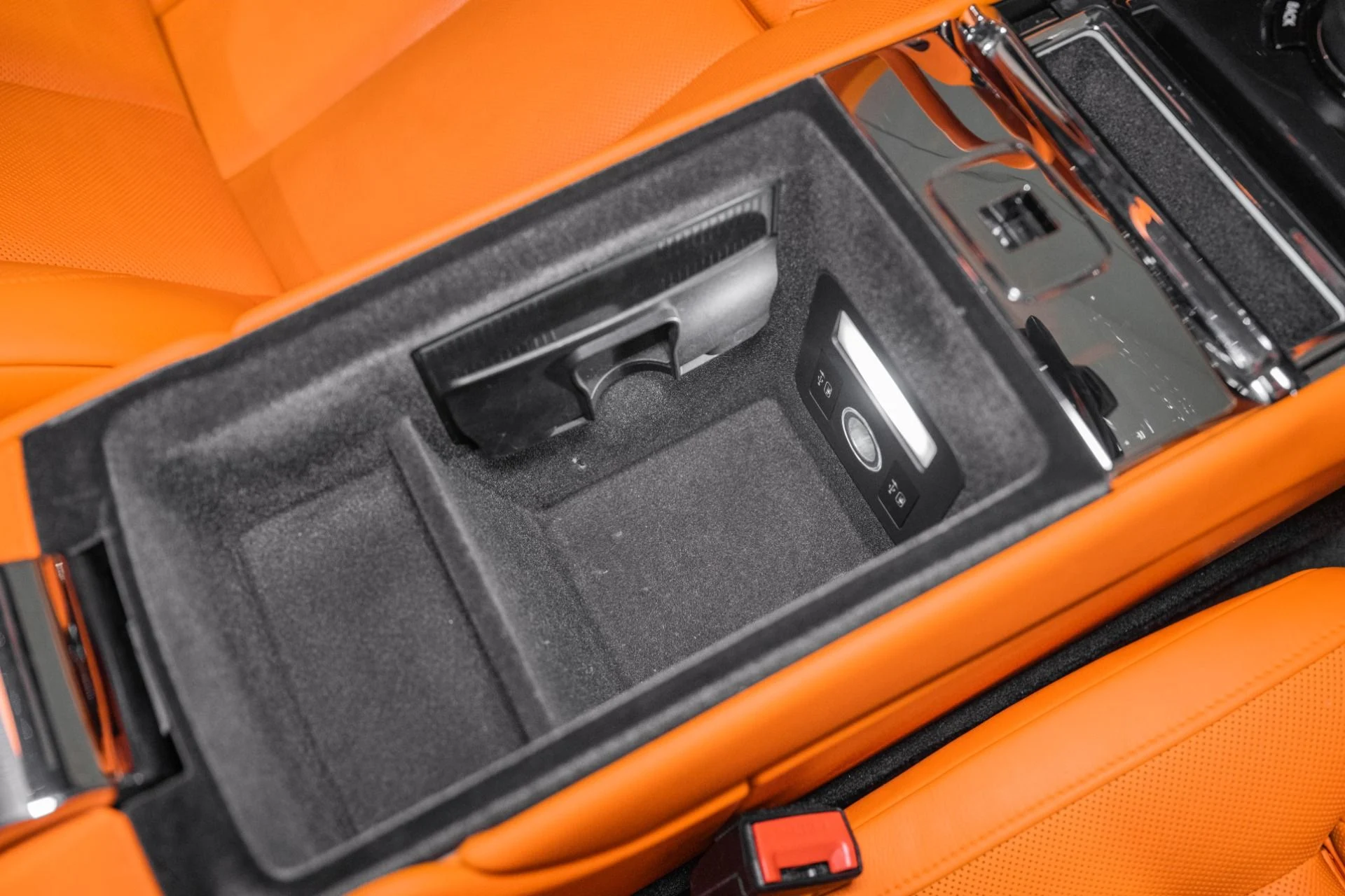 mph049_1878721209_Used_2020_Rolls_Royce_Cullinan_1773160473_9fed0fcde5