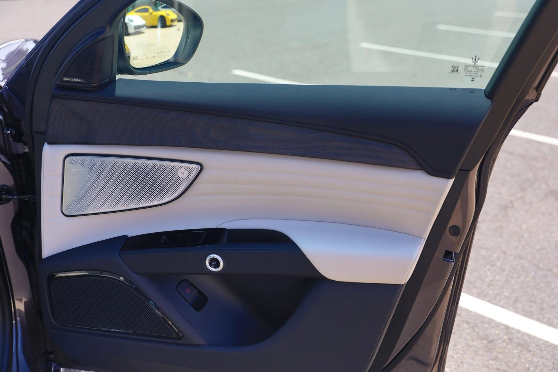 mph049_1879742004_0f69a0a9791649bda9692e4b29e46a27_71b9ee18b0