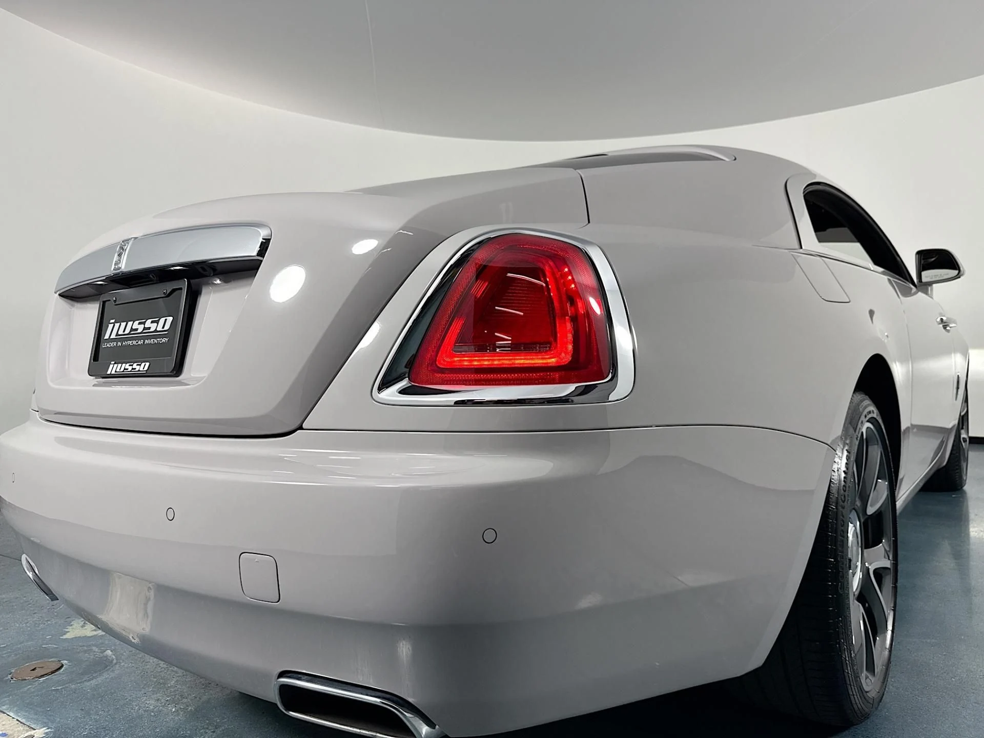 mph049_1880704746_Used_2021_Rolls_Royce_Wraith_1783366775_345a2db119
