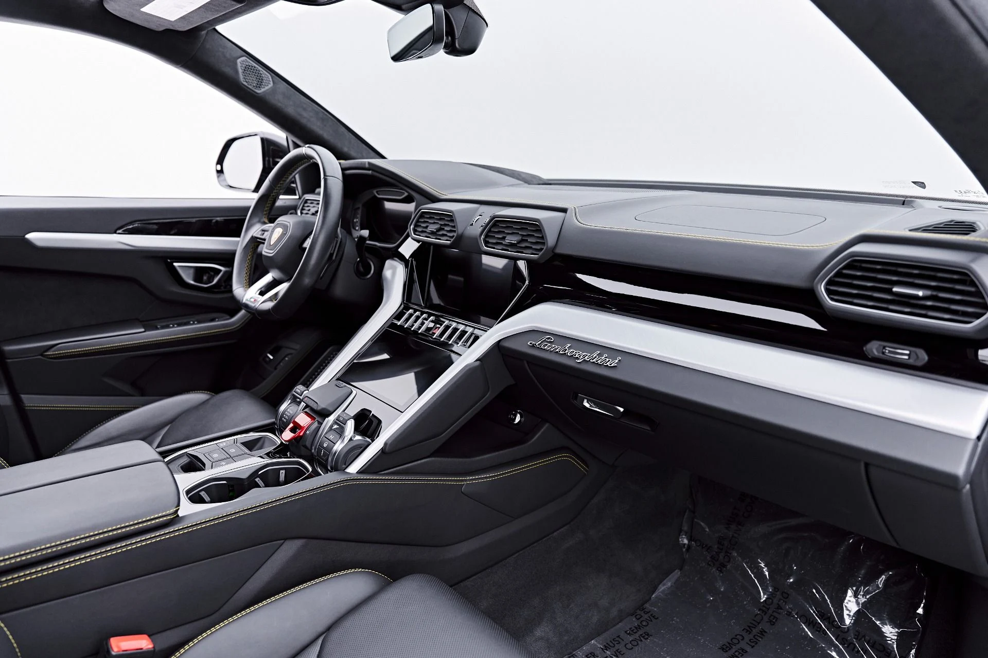 mph049_1889804163_Used_2022_Lamborghini_Urus_Base_1785209789_f2491117a6