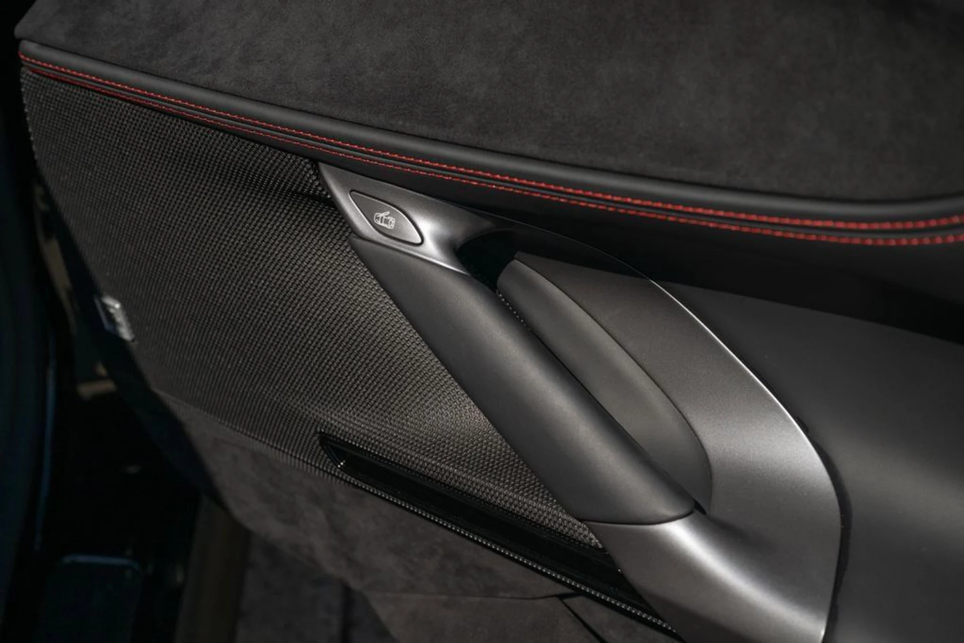 mph049_1906474803_080893ff21d54ddf8210238a5dfa1fb9_18d098d268