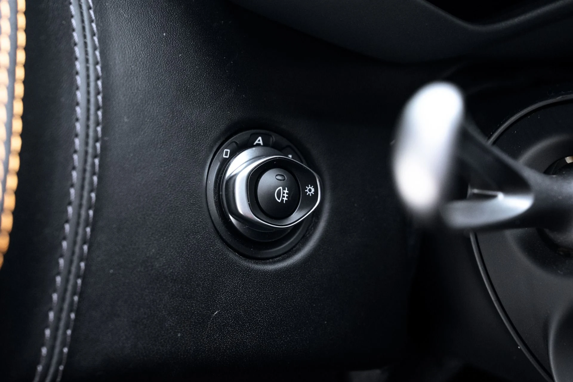 mph049_1908949667_Used_2019_Mc_Laren_570_S_1774648800_34d5eedec3