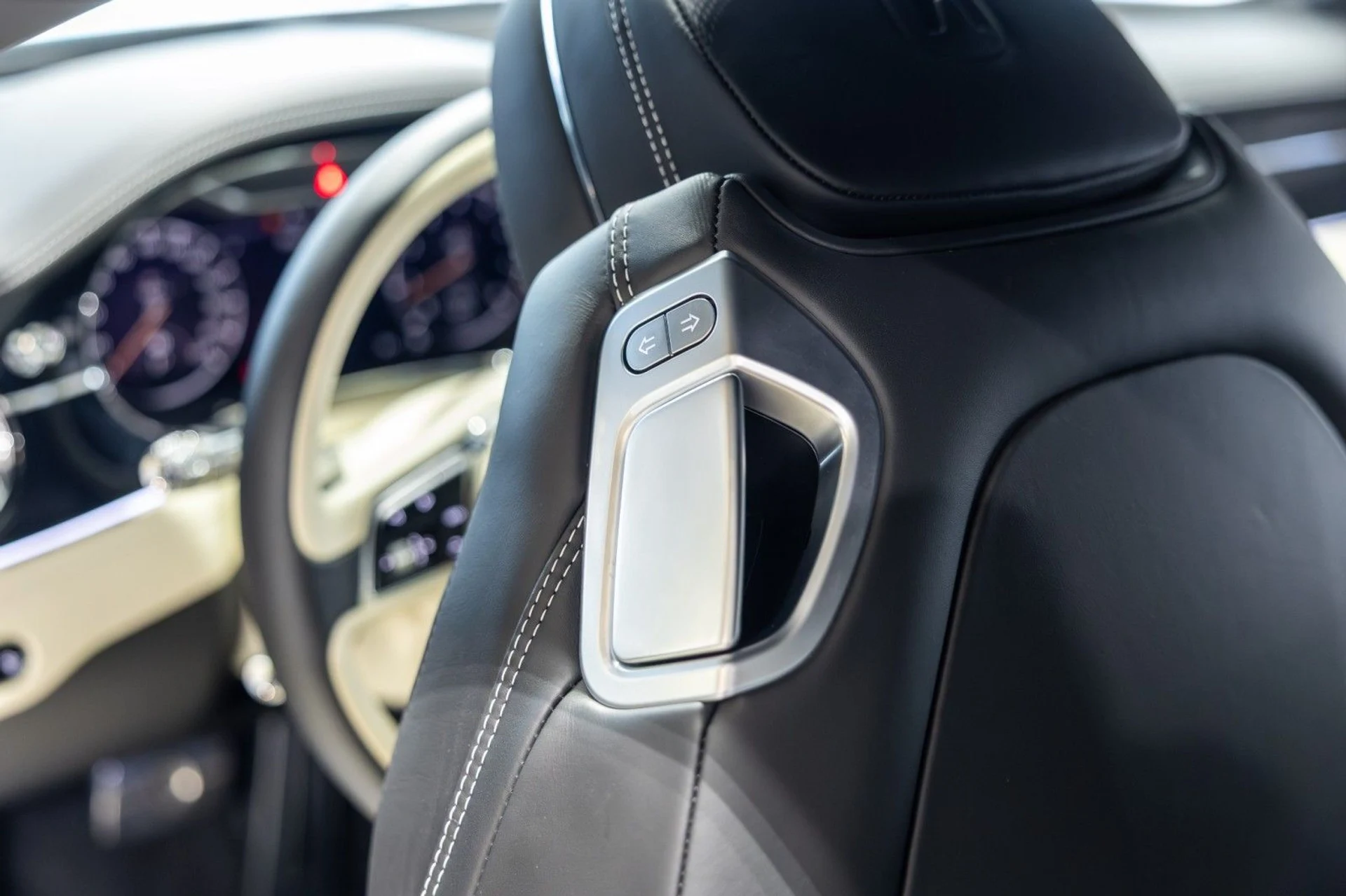 mph049_1919195945_RA_8018f53e5b