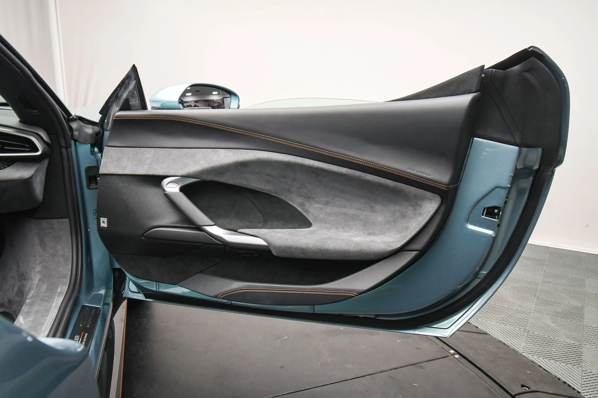 mph049_1928390170_fca6fa1ef29f41ac83df84f7af9a7433_7b01285e27