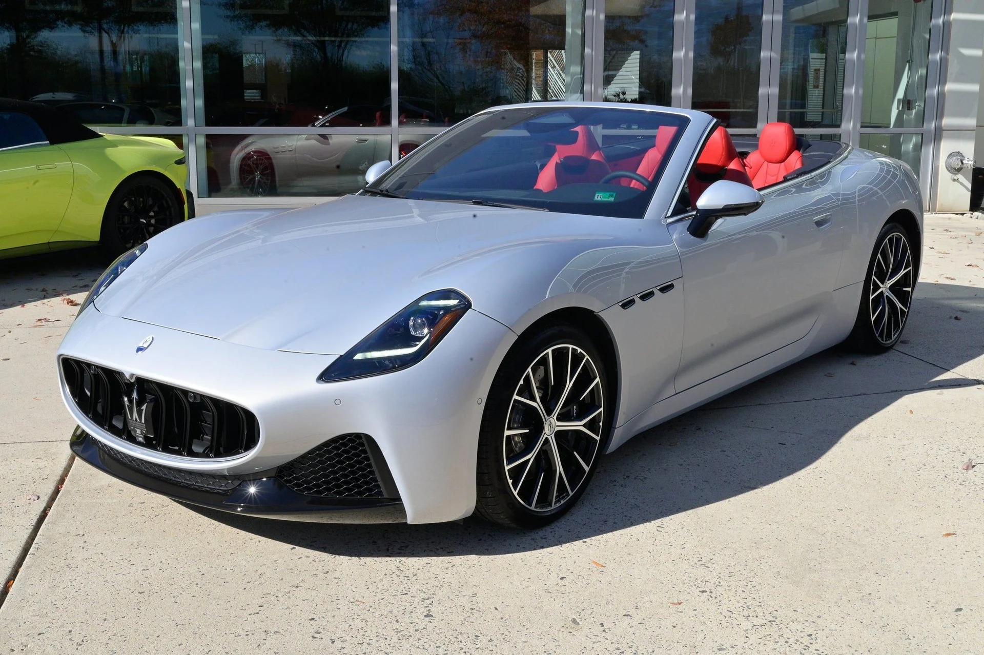 mph049_1944554652_5c81fbdc2fa94716a1b900ea48894d2b_e5266671d7