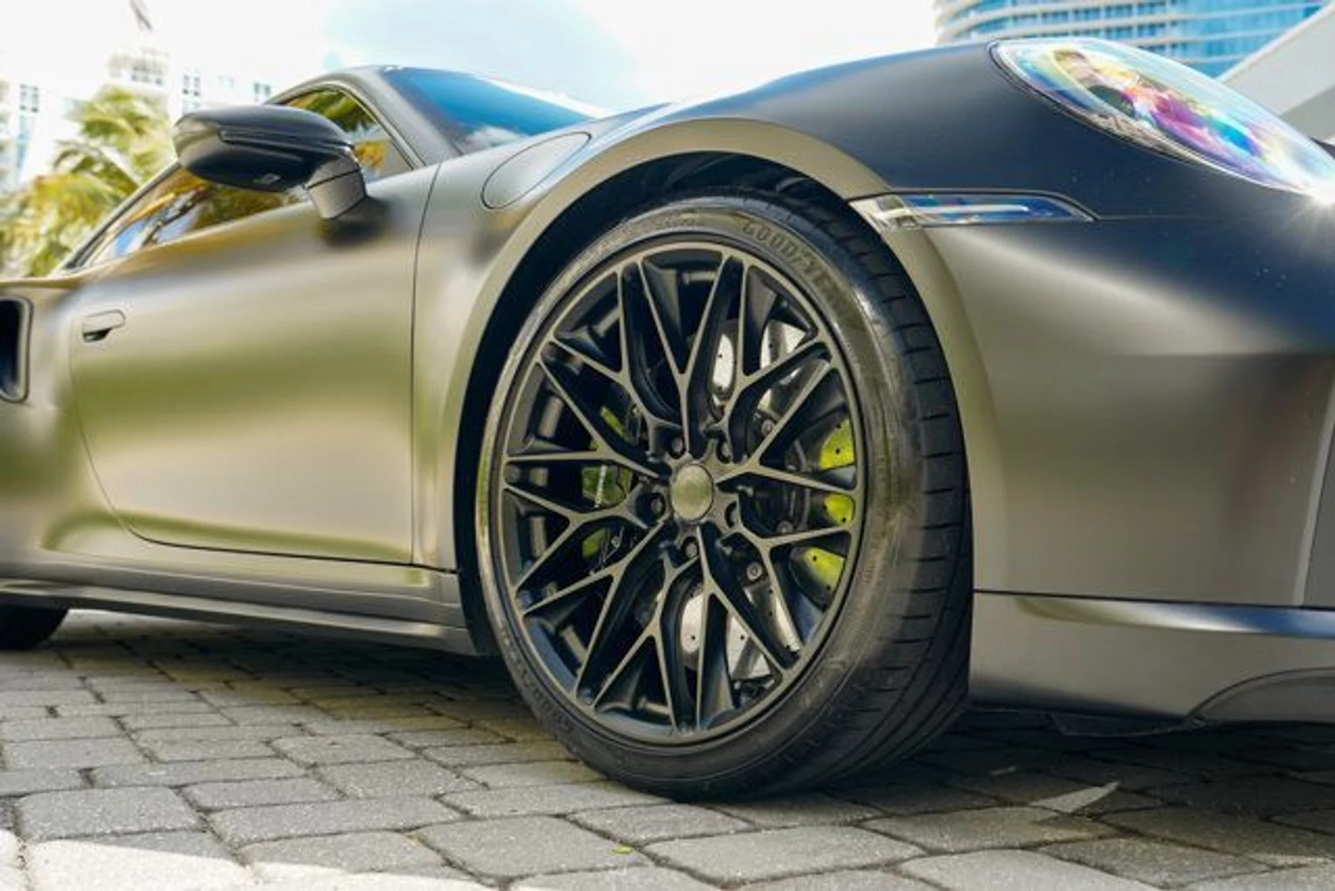 mph049_1979581164_22975882_50_640_556dc485a9