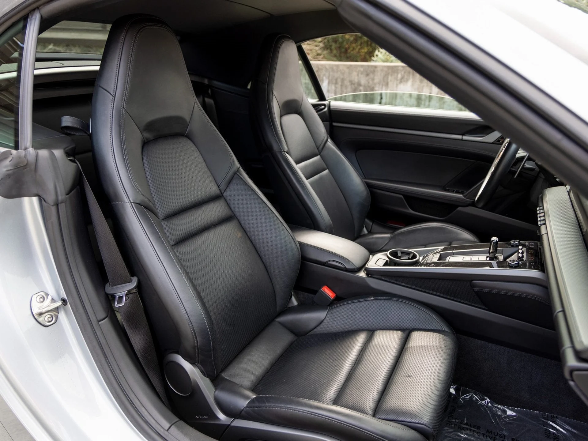 mph049_1986105228_50_9cbb36be58