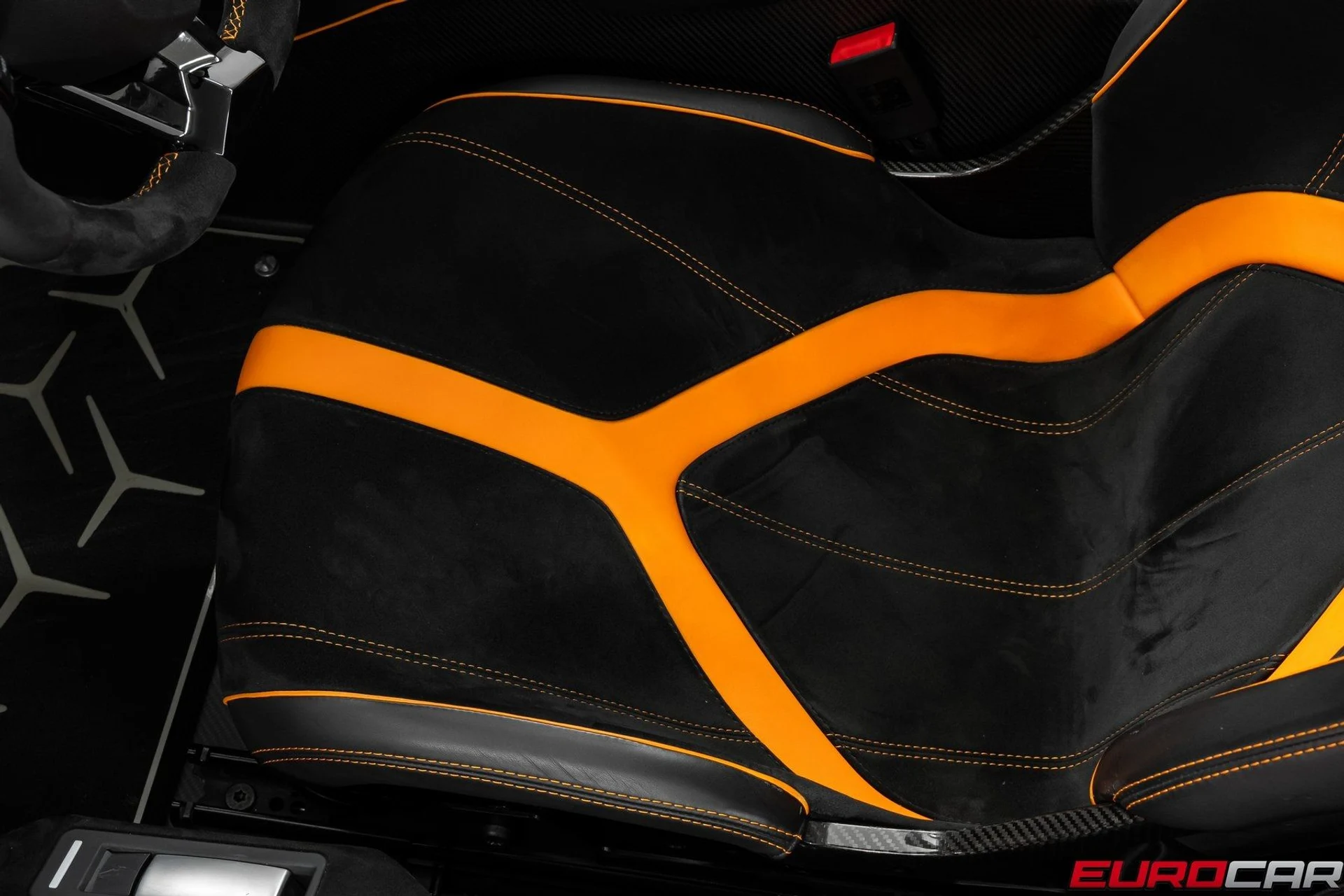 mph049_2004176484_image_50_3899349684