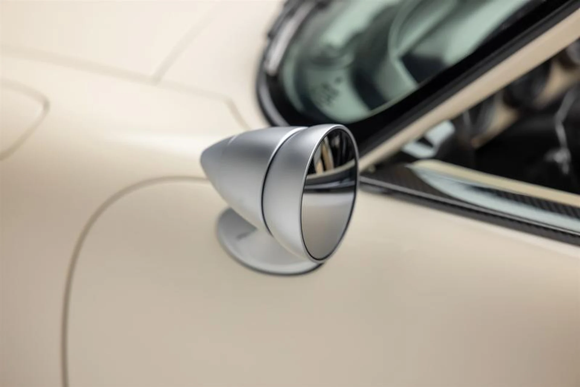 mph049_2005139387_A0_F8546_F_03_E0_438_C_83_D9_9707_A0_CA_5_B05_e775d46ea1