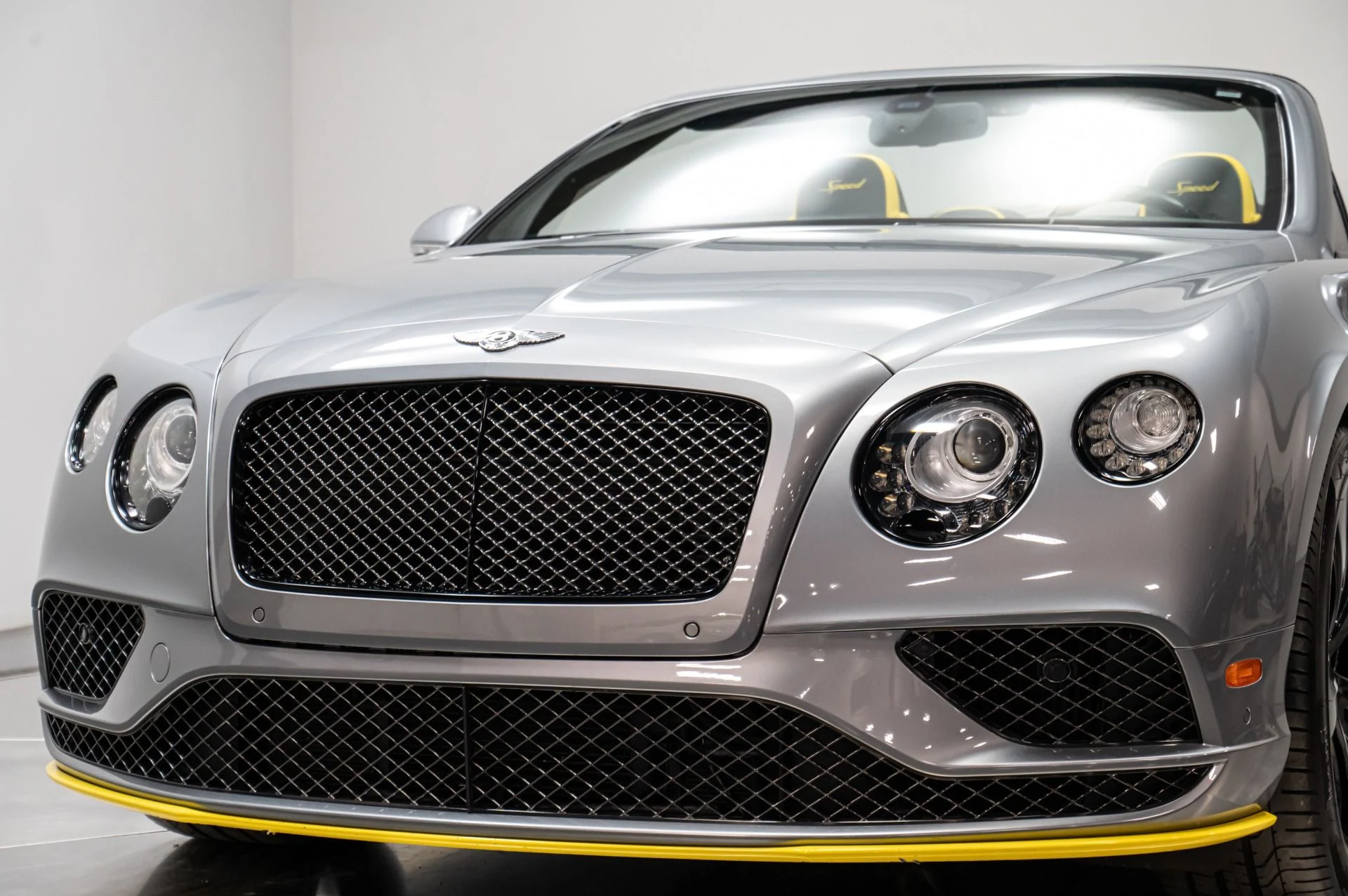 mph049_2005187902_Used_2017_Bentley_Continental_GT_Speed_1758223398_a20c8d01ef