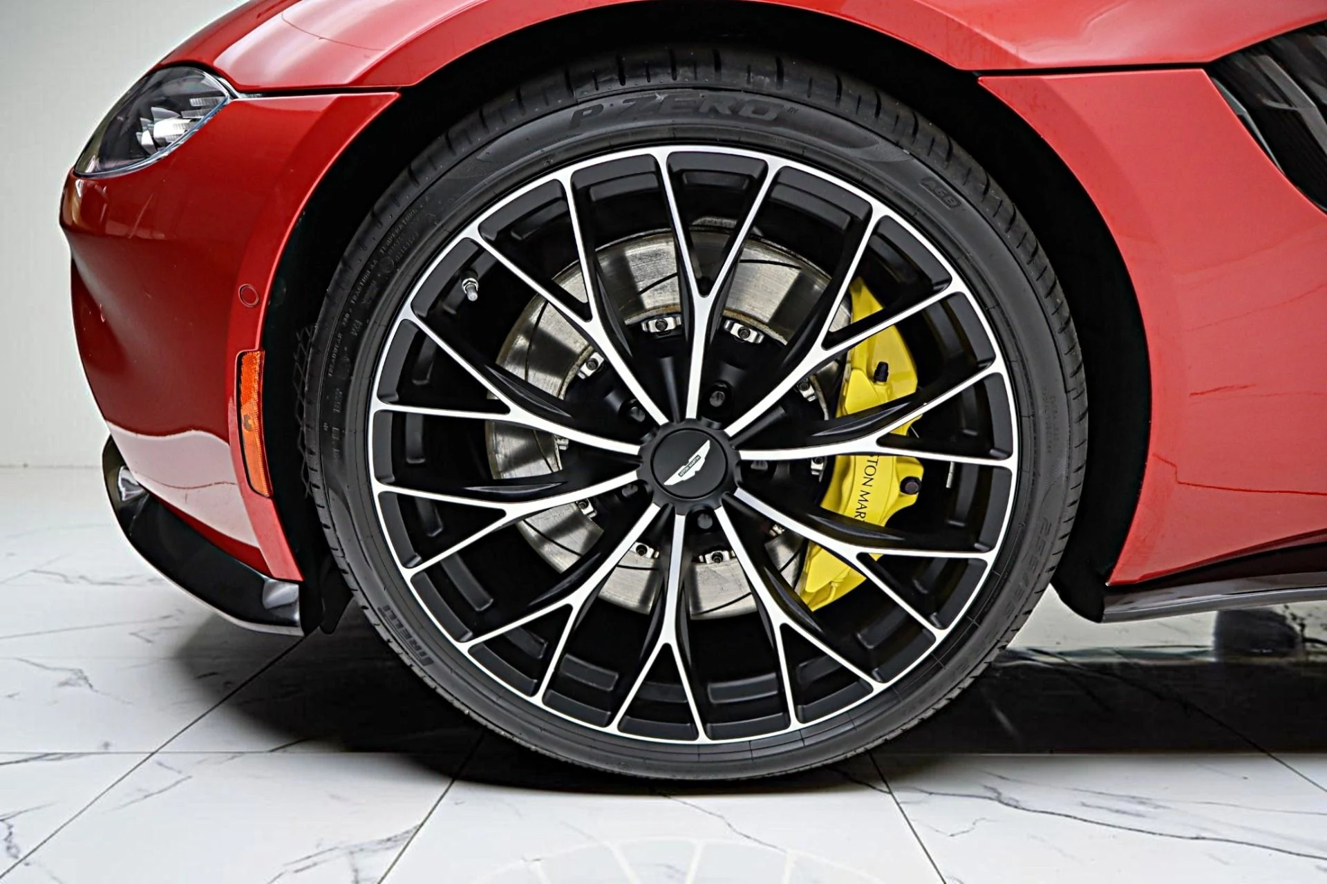 mph049_2030165863_Used_2023_Aston_Martin_Vantage_Coupe_5a4377b409