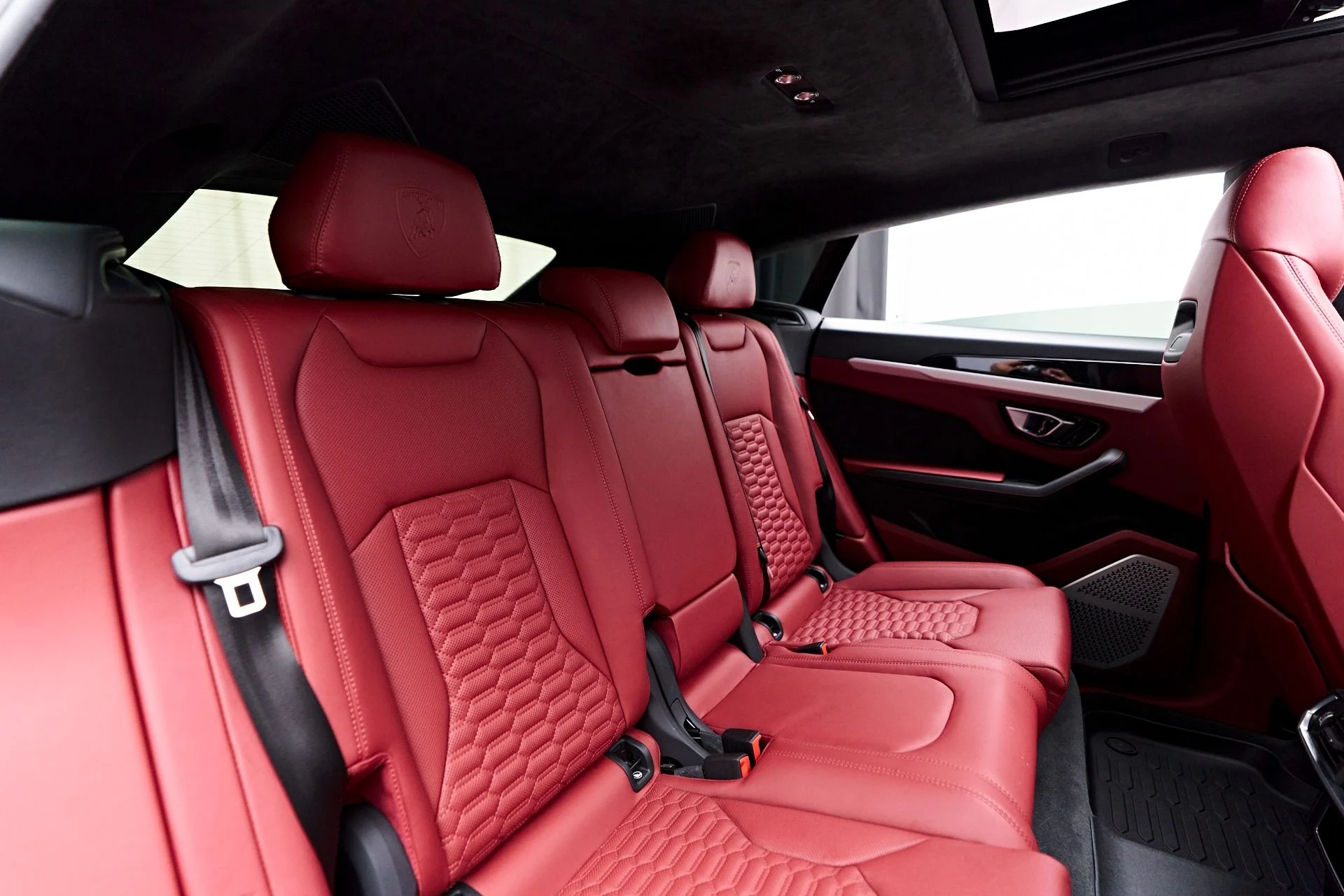 mph049_2030901012_Used_2020_Lamborghini_Urus_Base_1758905581_42e0e0b957