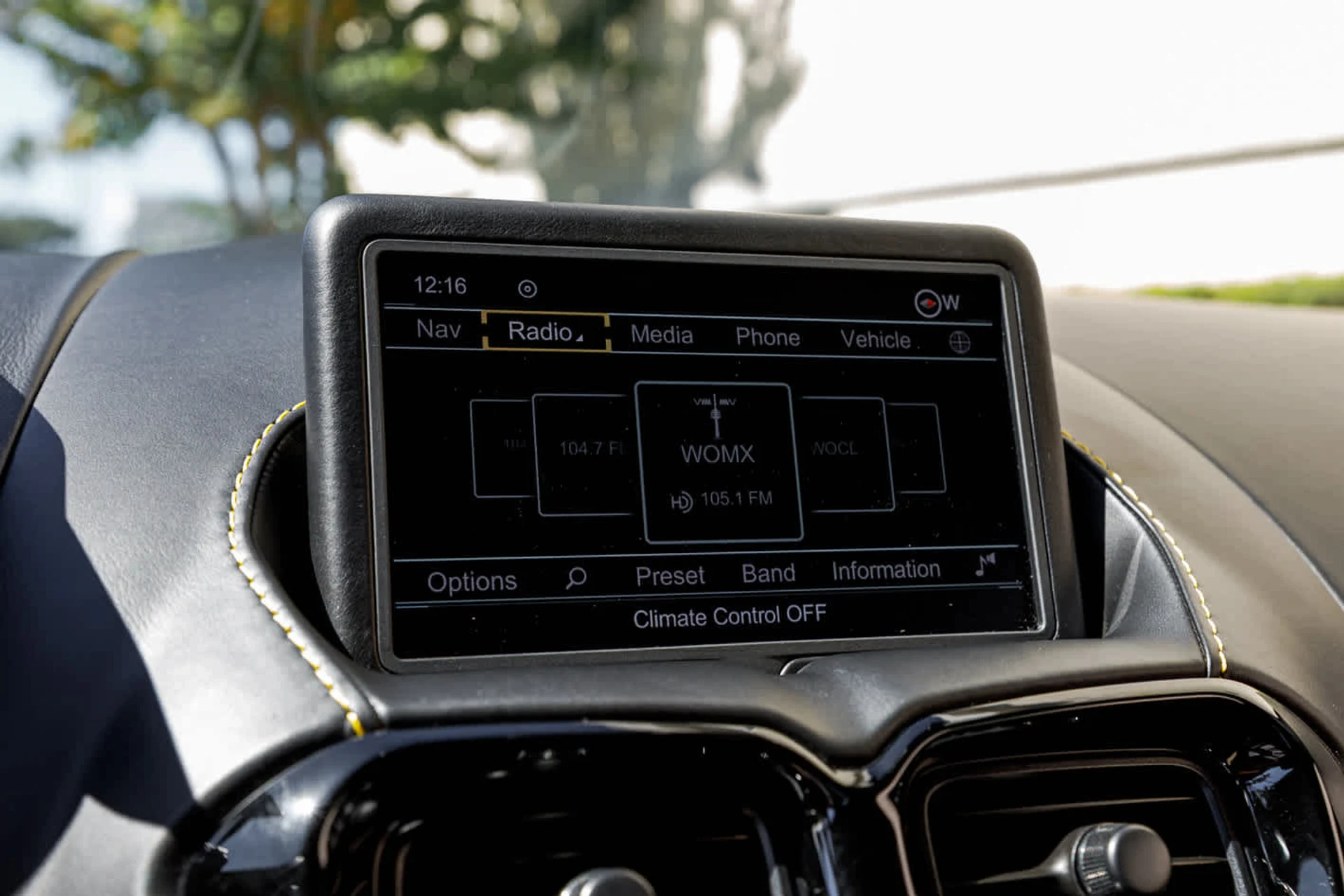 mph049_2043883842_50_9fb7356e5f