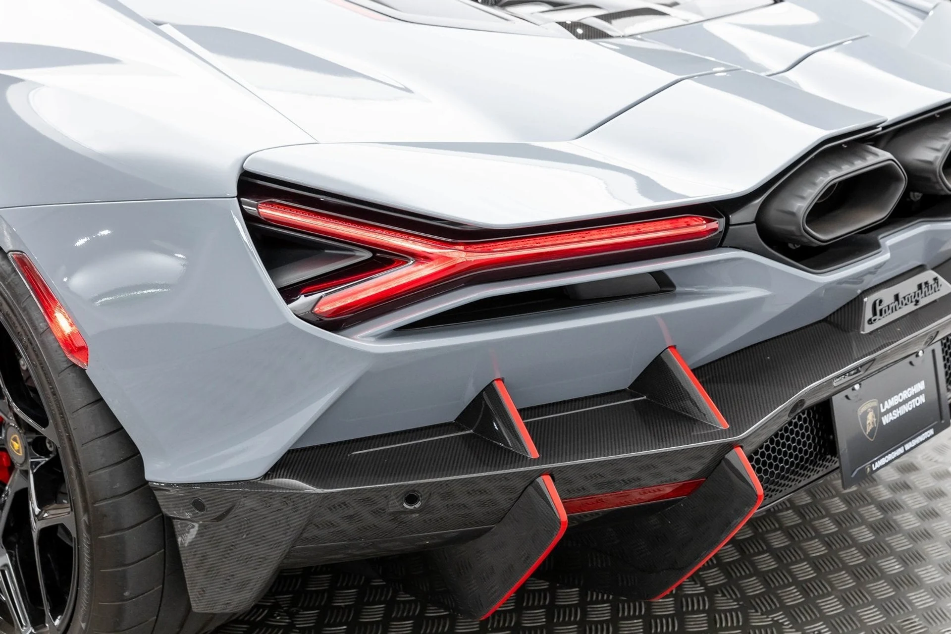 mph049_2096037227_50_81f0084cfd