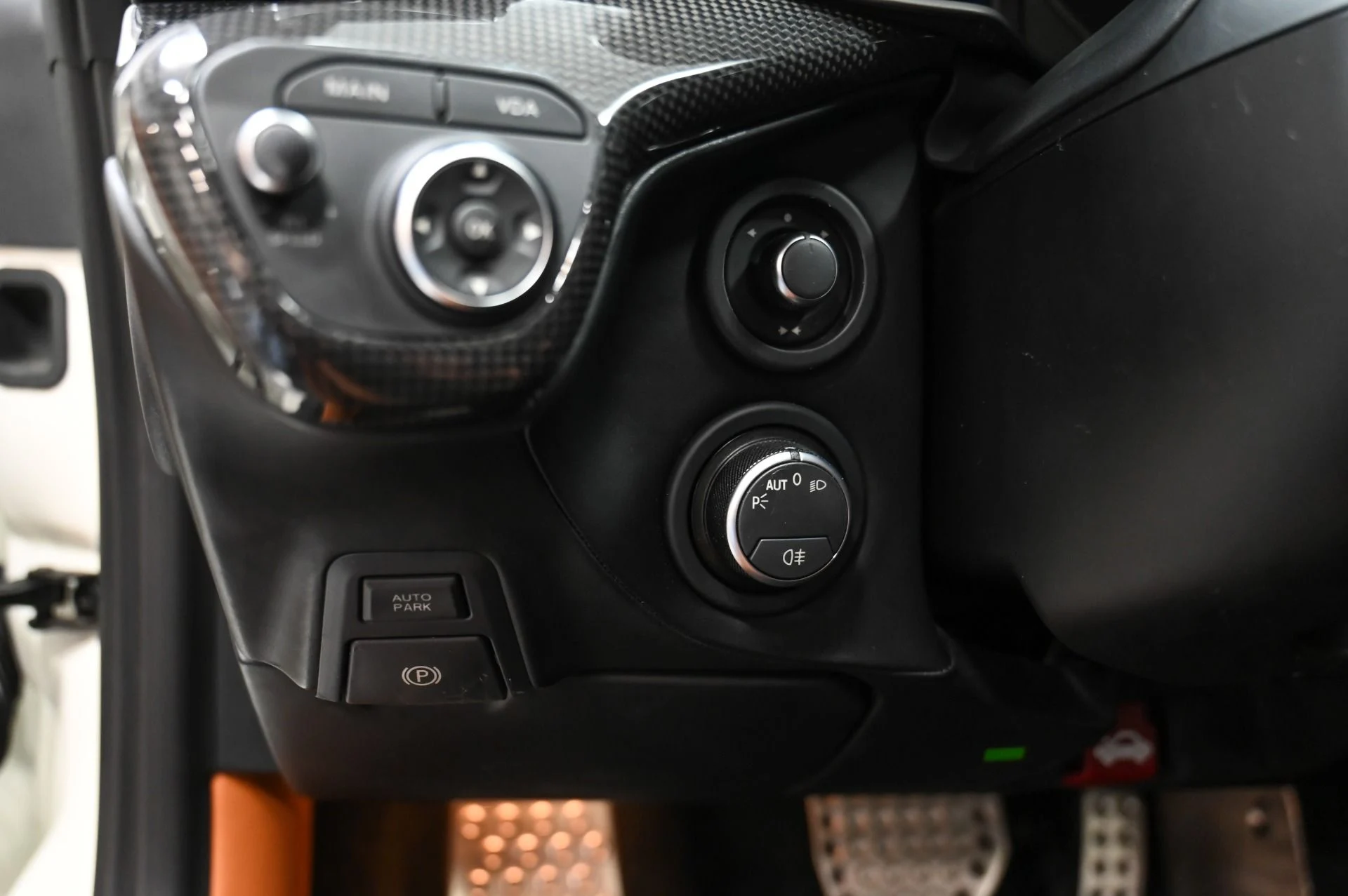 mph049_2114298527_Used_2015_Ferrari_F12_Berlinetta_1770858306_d2f6bbc690