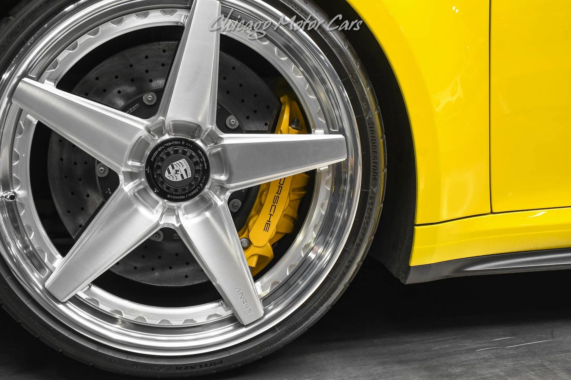 mph049_2124141487_13002_p50_l_f7f470ef53