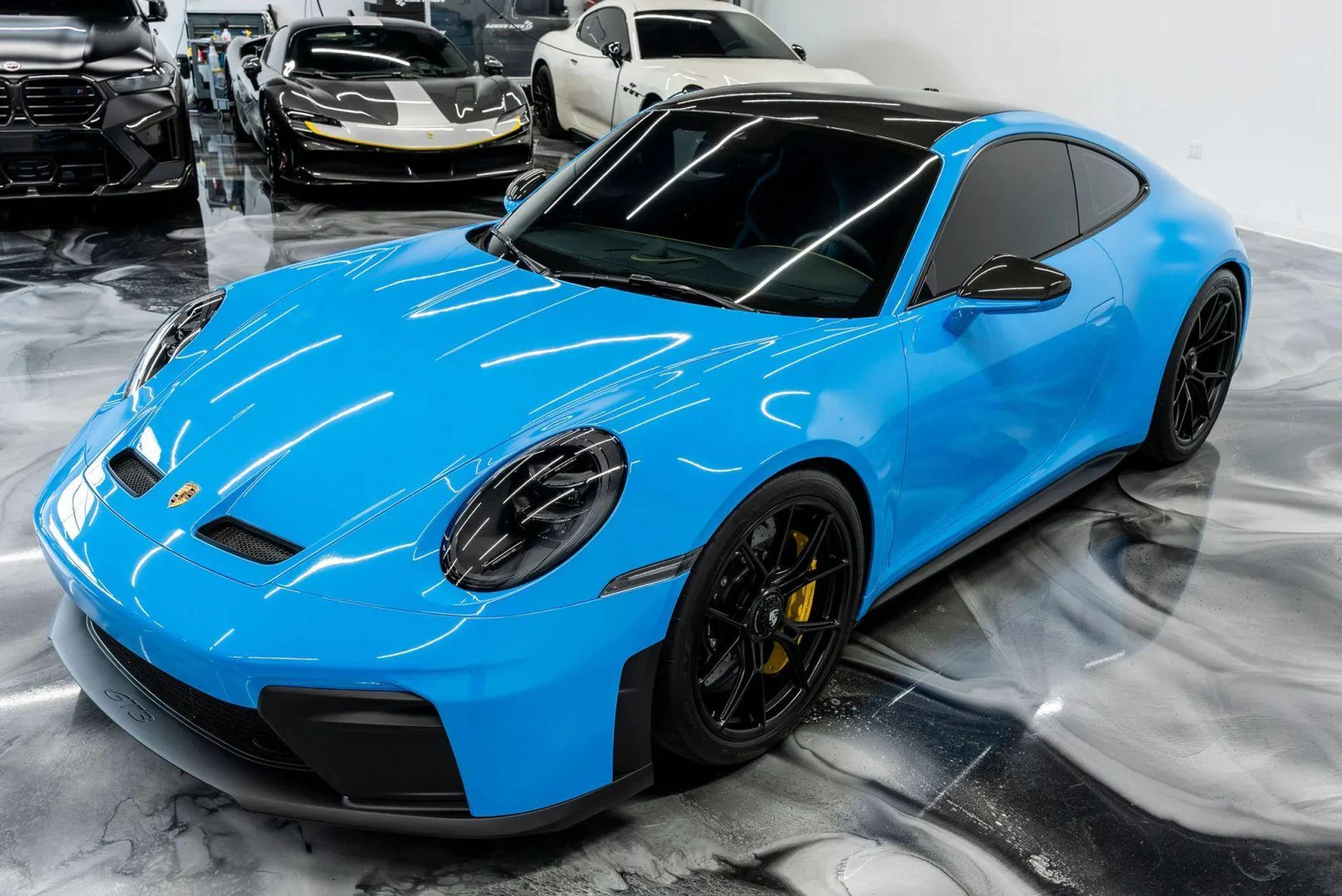 mph049_2128212303_Used_2026_Porsche_911_GT_3_w_Touring_Pkg_Coupe_2_D_1789774047_3159b8912f