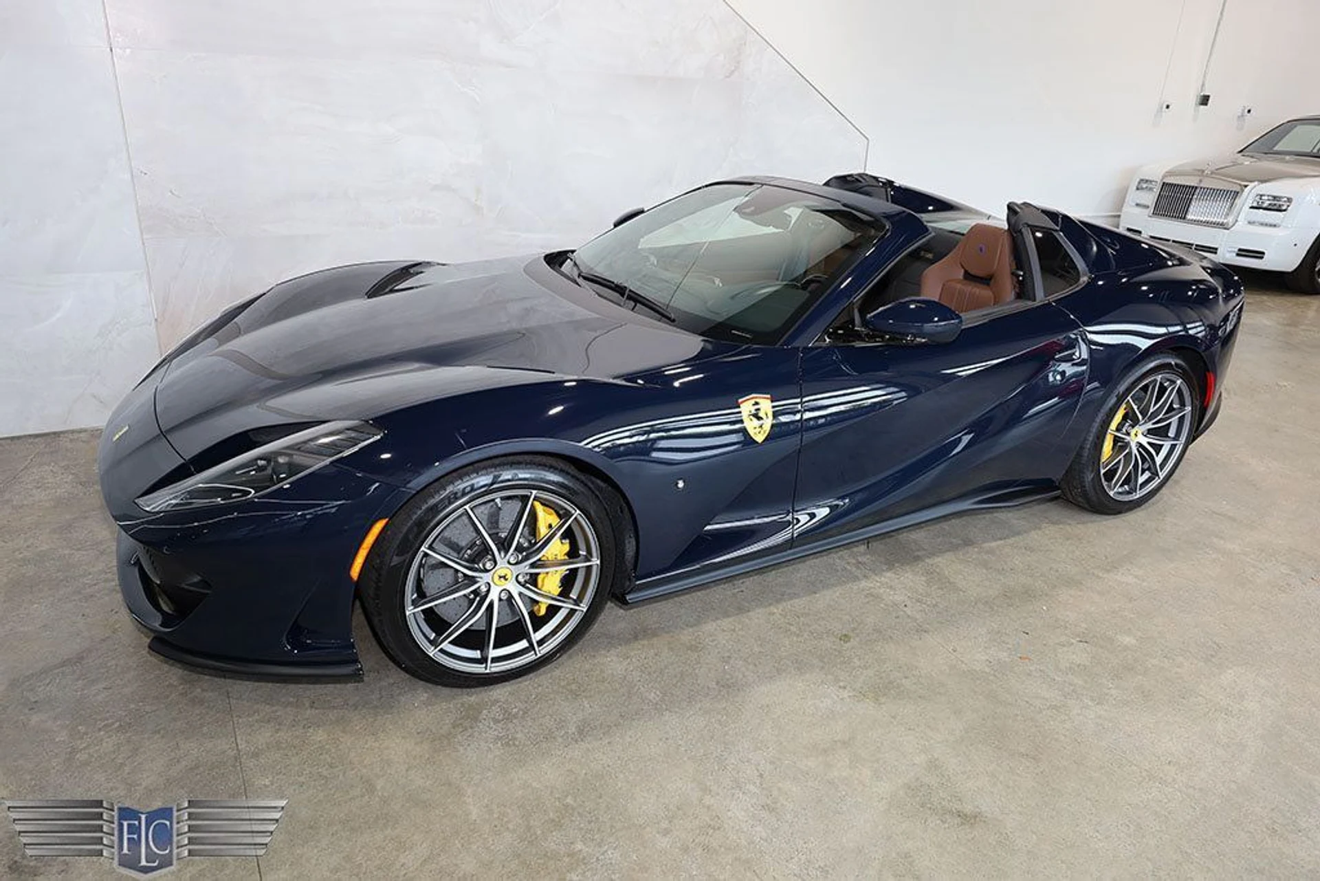 mph049_2128872632_used_2023_ferrari_812_gts_convertible_9689_22953205_50_1024_0dcf0ff444