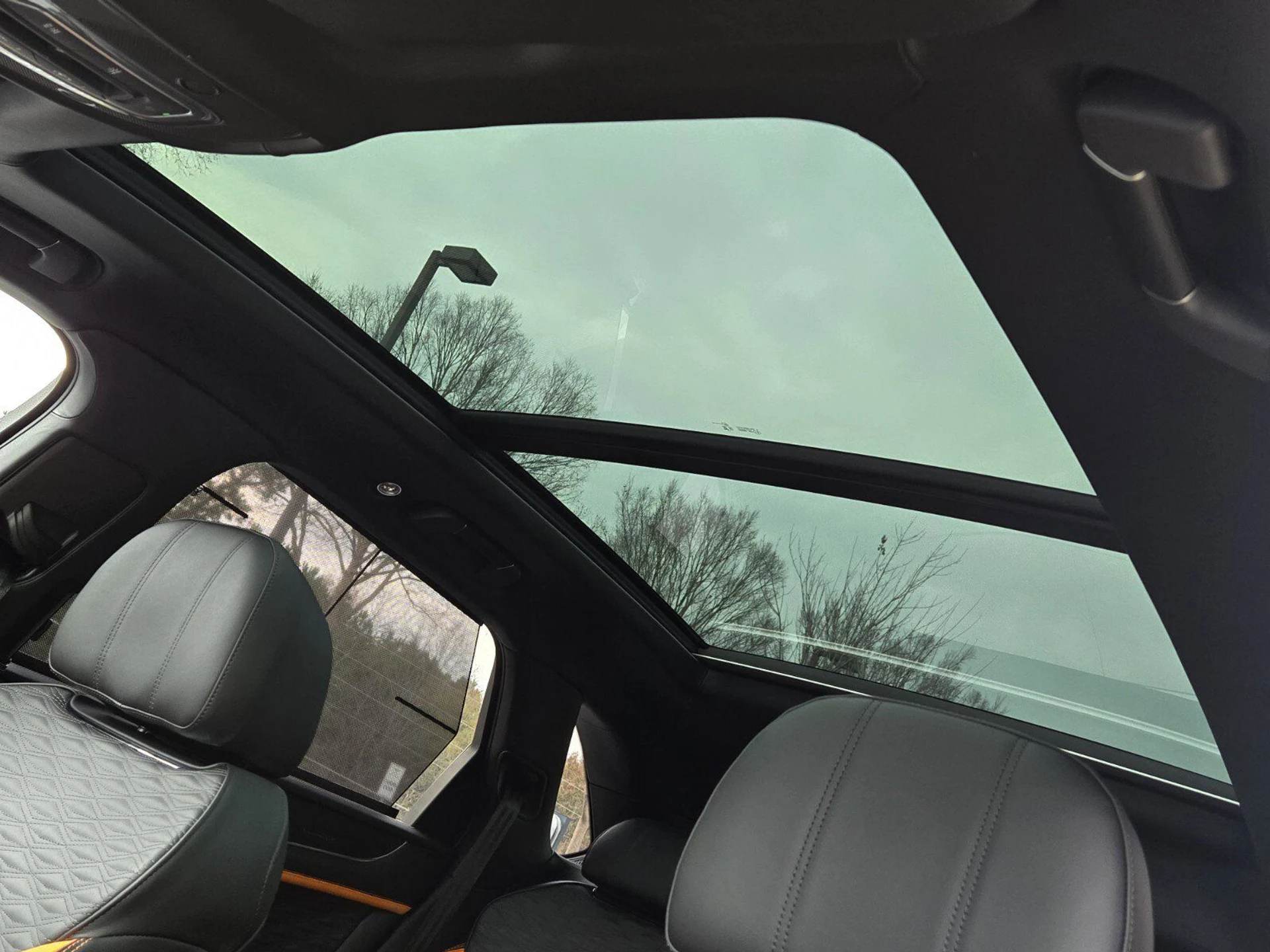 mph049_2132441642_a1eed3c209e11d8f0dde03bdcc24a3d9x_1afe833618