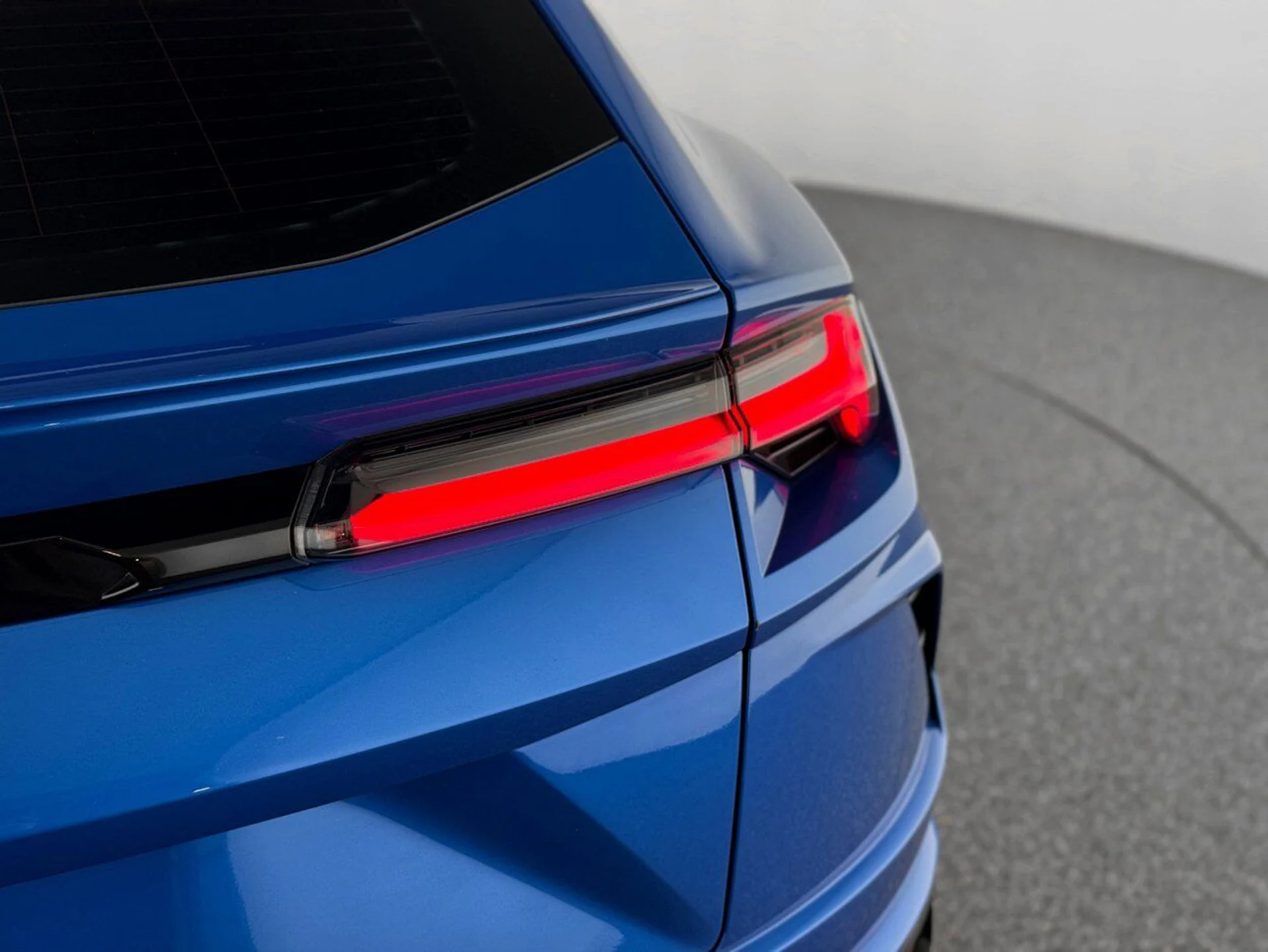 mph049_2137766121_cb5e0344eb60253f14e17c6aef384886_e1111cca59