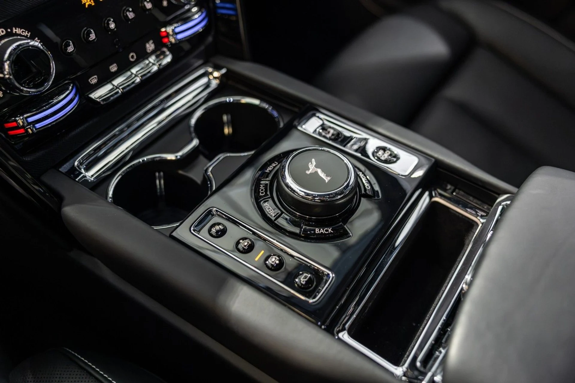 mph049_2164934210_s_A_9fdeec16ff