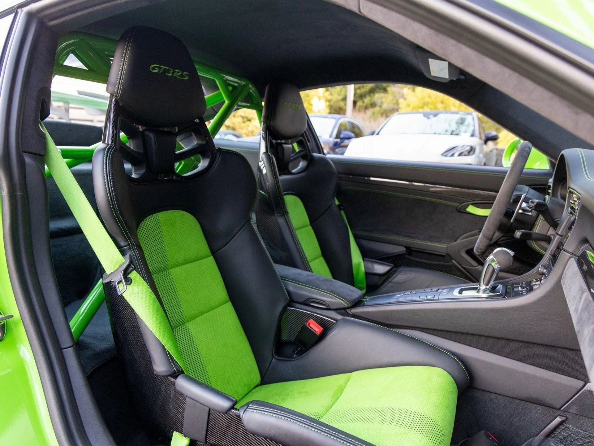 mph049_2169240922_50_ce8822dc37