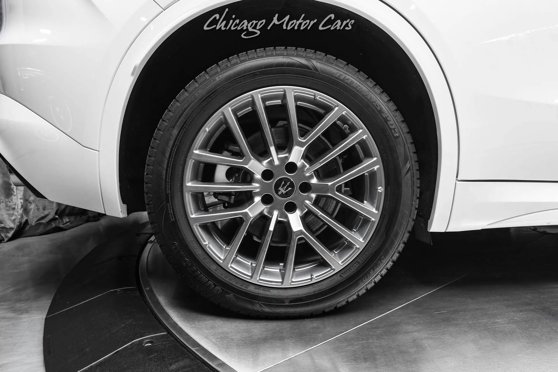 mph049_2182507869_13156_p50_l_5188e28ee9