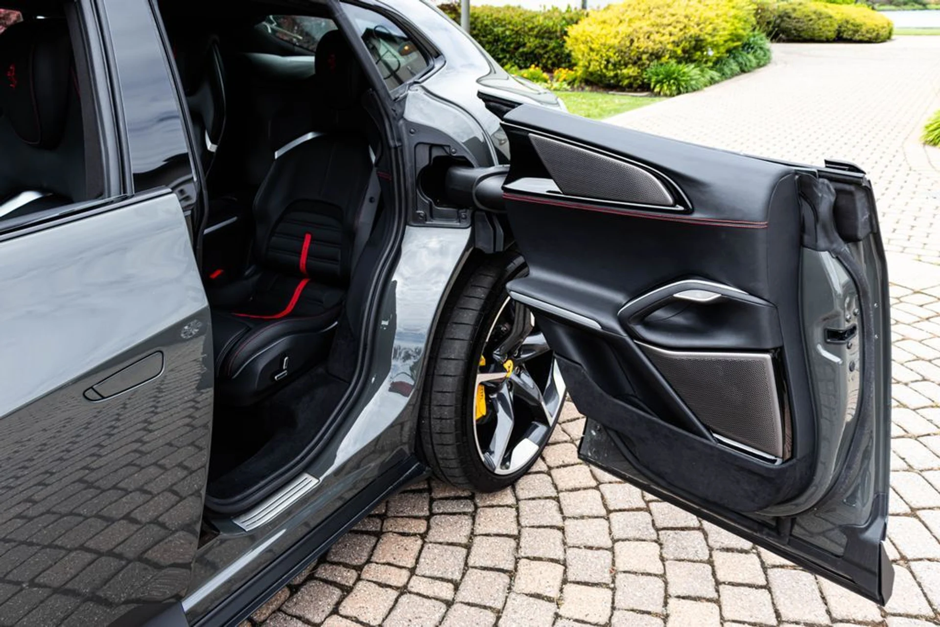 mph049_2185907453_b00fafcf930f280d4048b7d262de9d68x_50efbd1f14