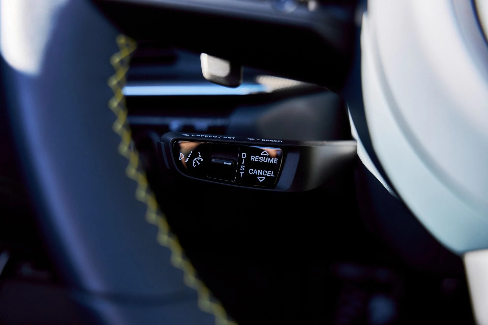 mph049_2201792617_Used_2024_Porsche_911_Turbo_S_1768438316_b2a39ddede